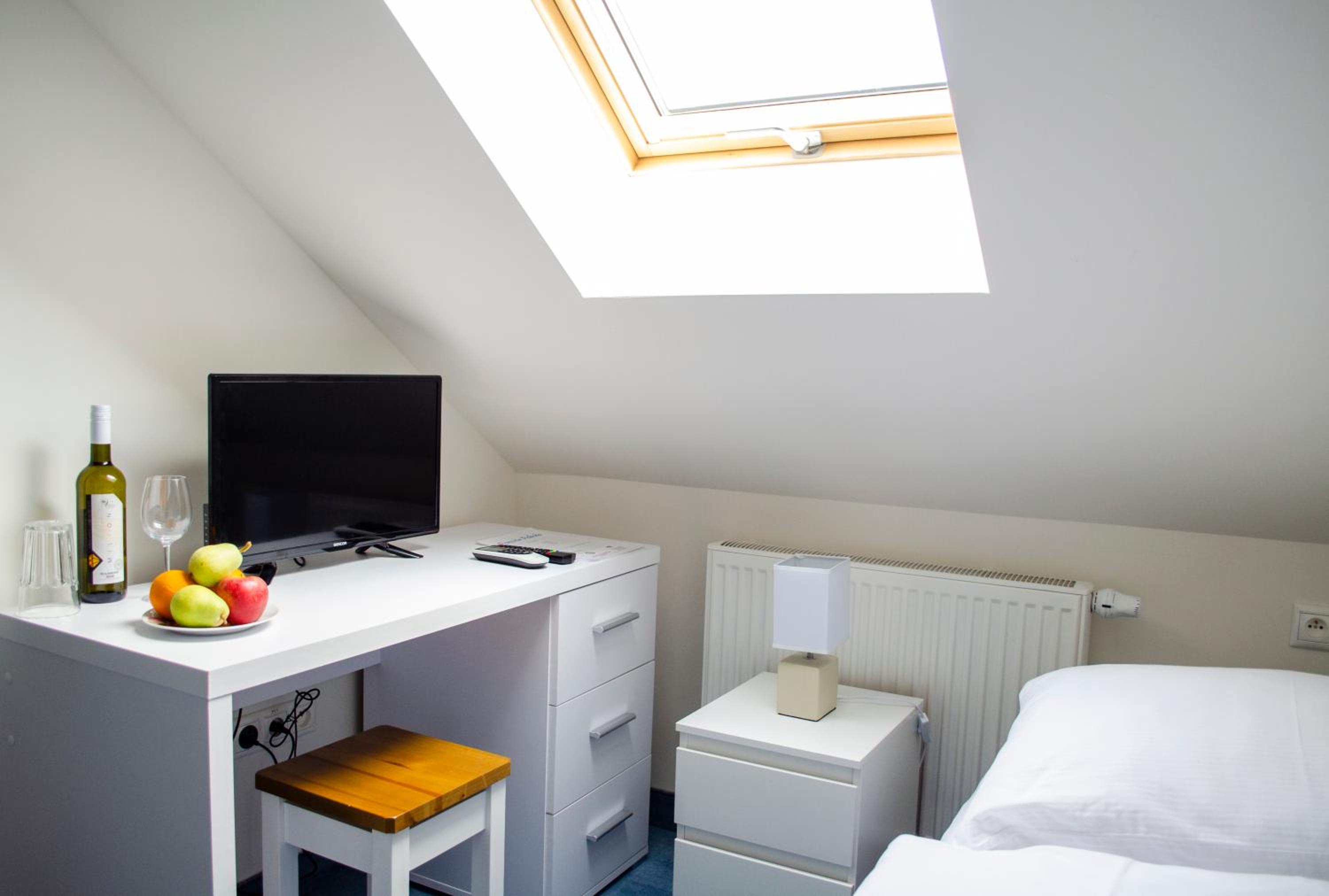 Single Room photo 1