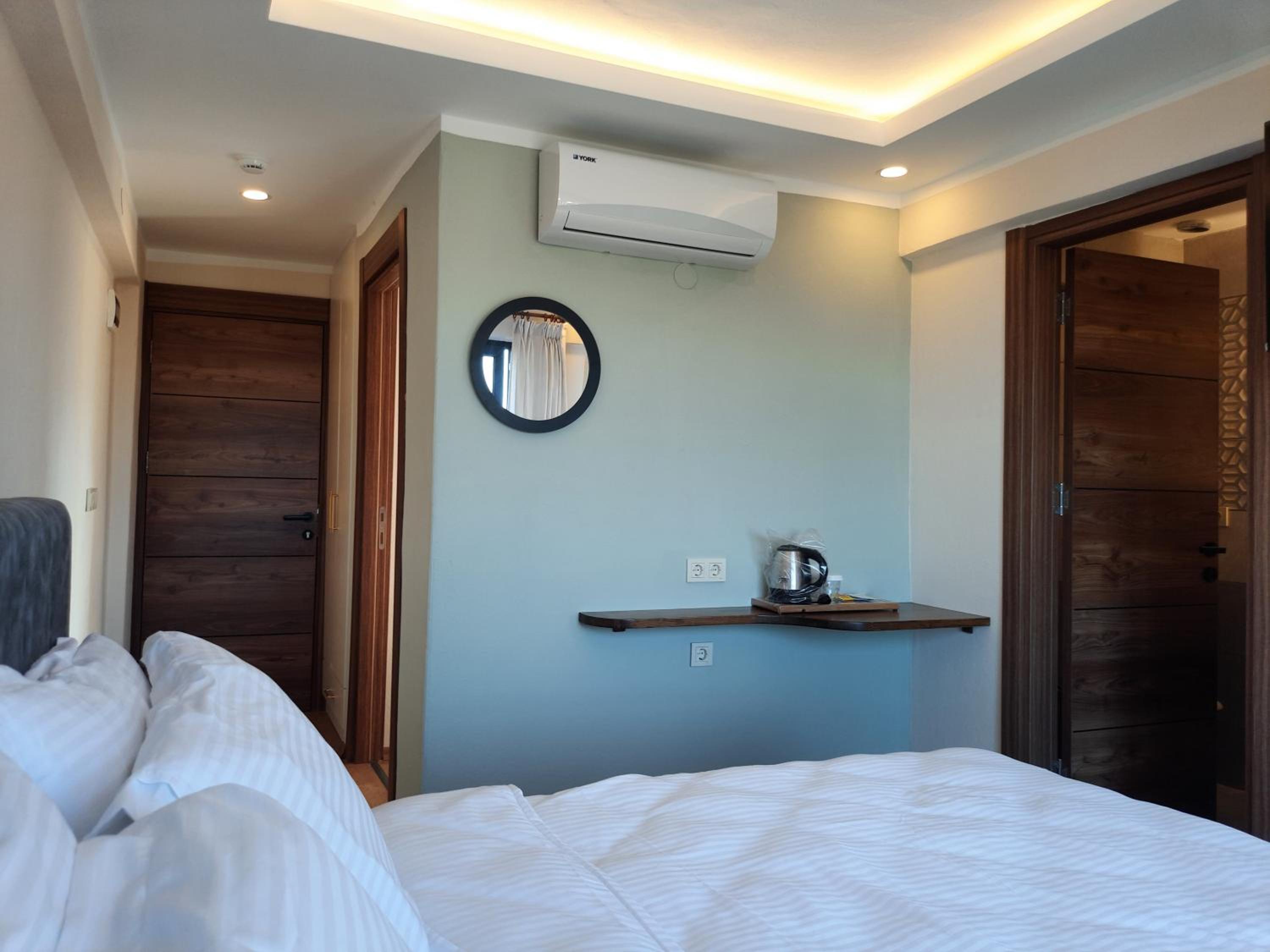 Deluxe Triple Room with Sea View photo 1