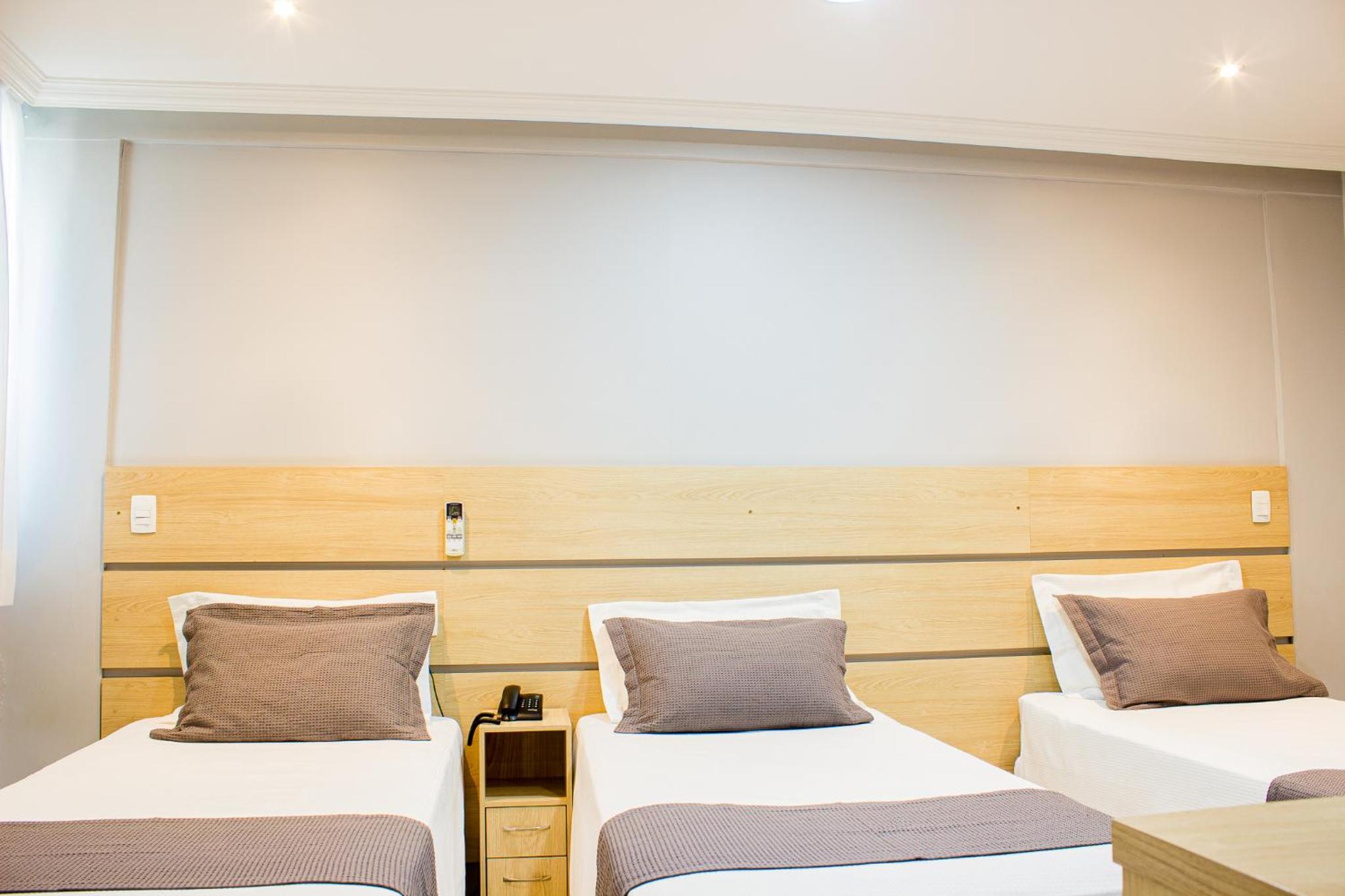 Deluxe Triple Room photo 2