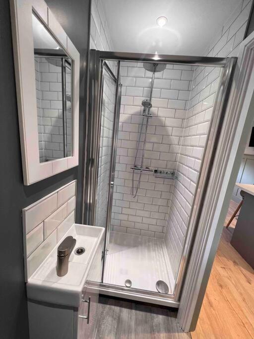 One-Bedroom Apartment - Photo 14