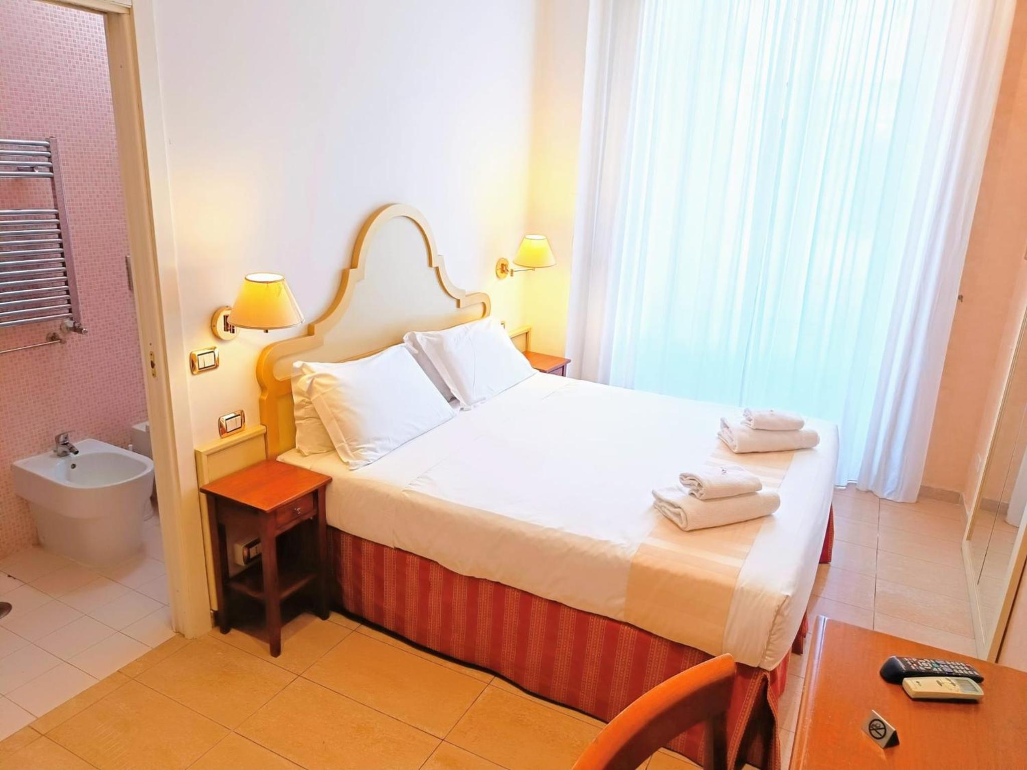 Double or Twin Room photo 1