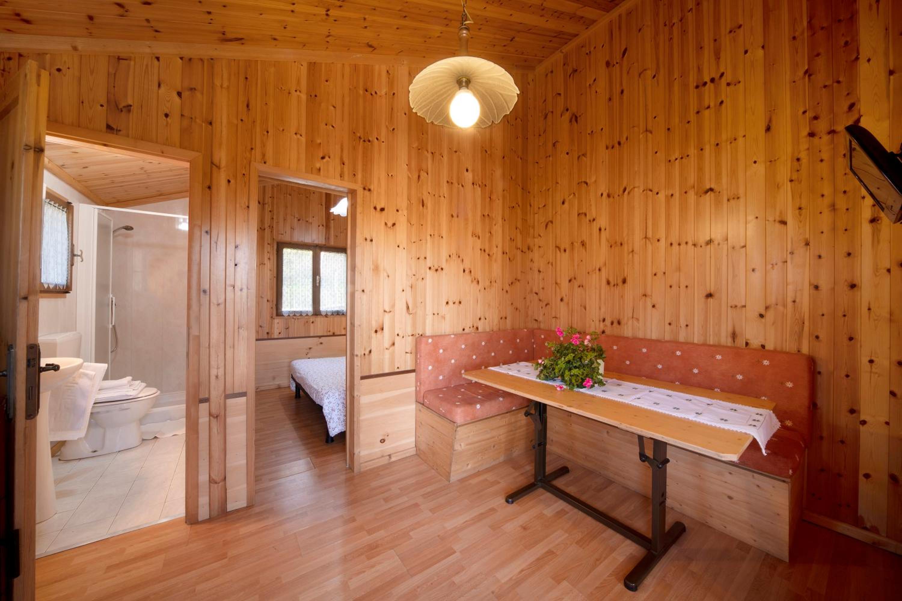 Two-Bedroom House - Photo 7