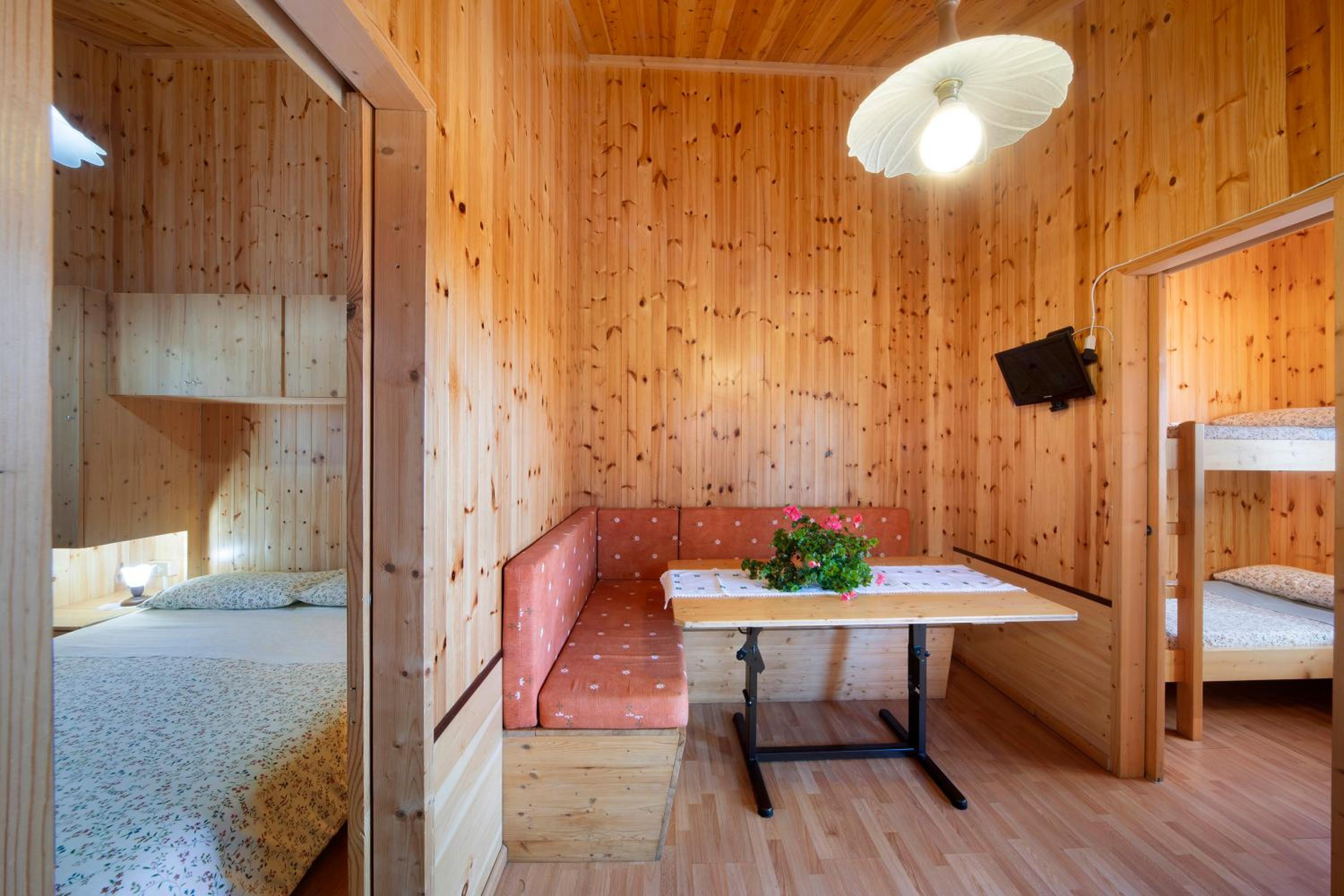 Two-Bedroom House - Photo 14