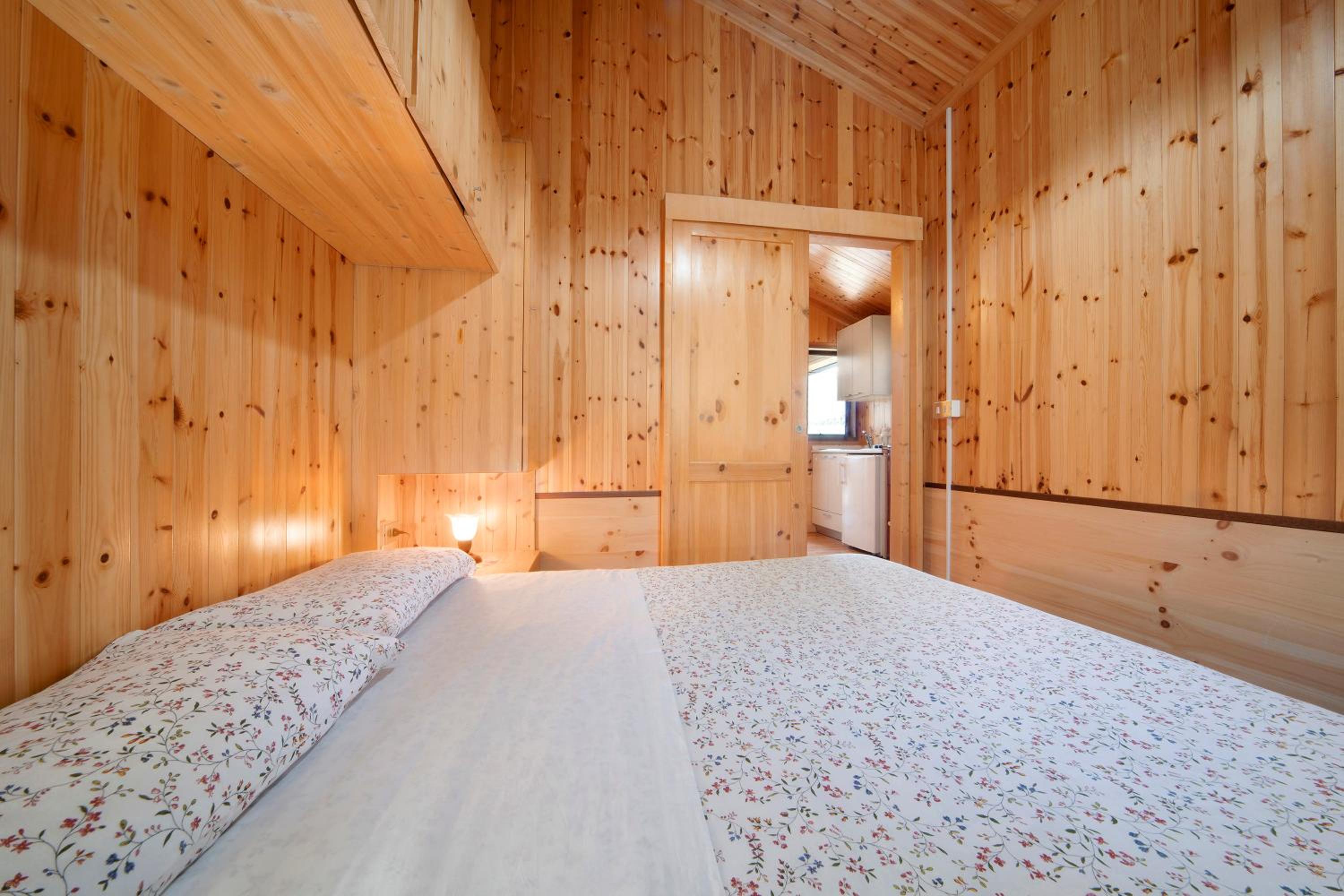 Two-Bedroom House - Photo 15