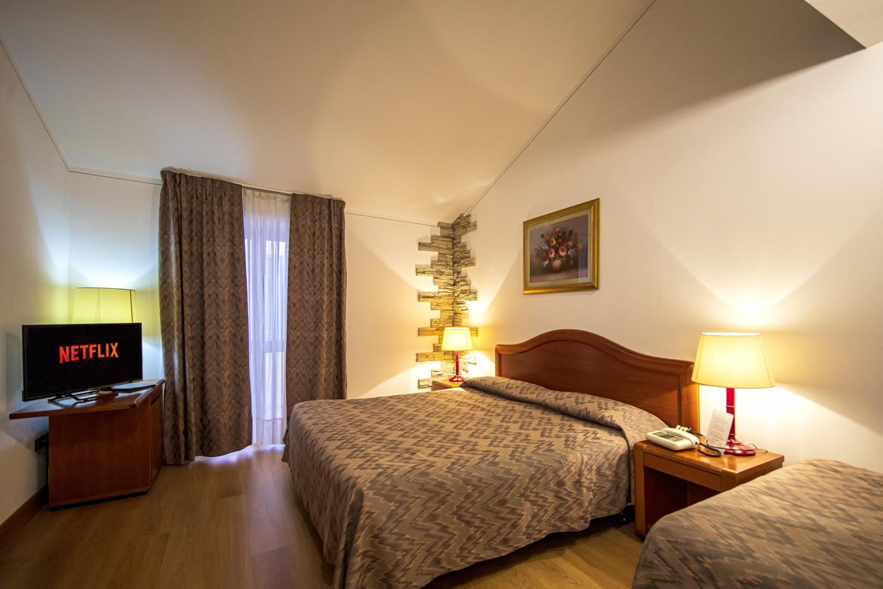 Triple Room - Photo 2