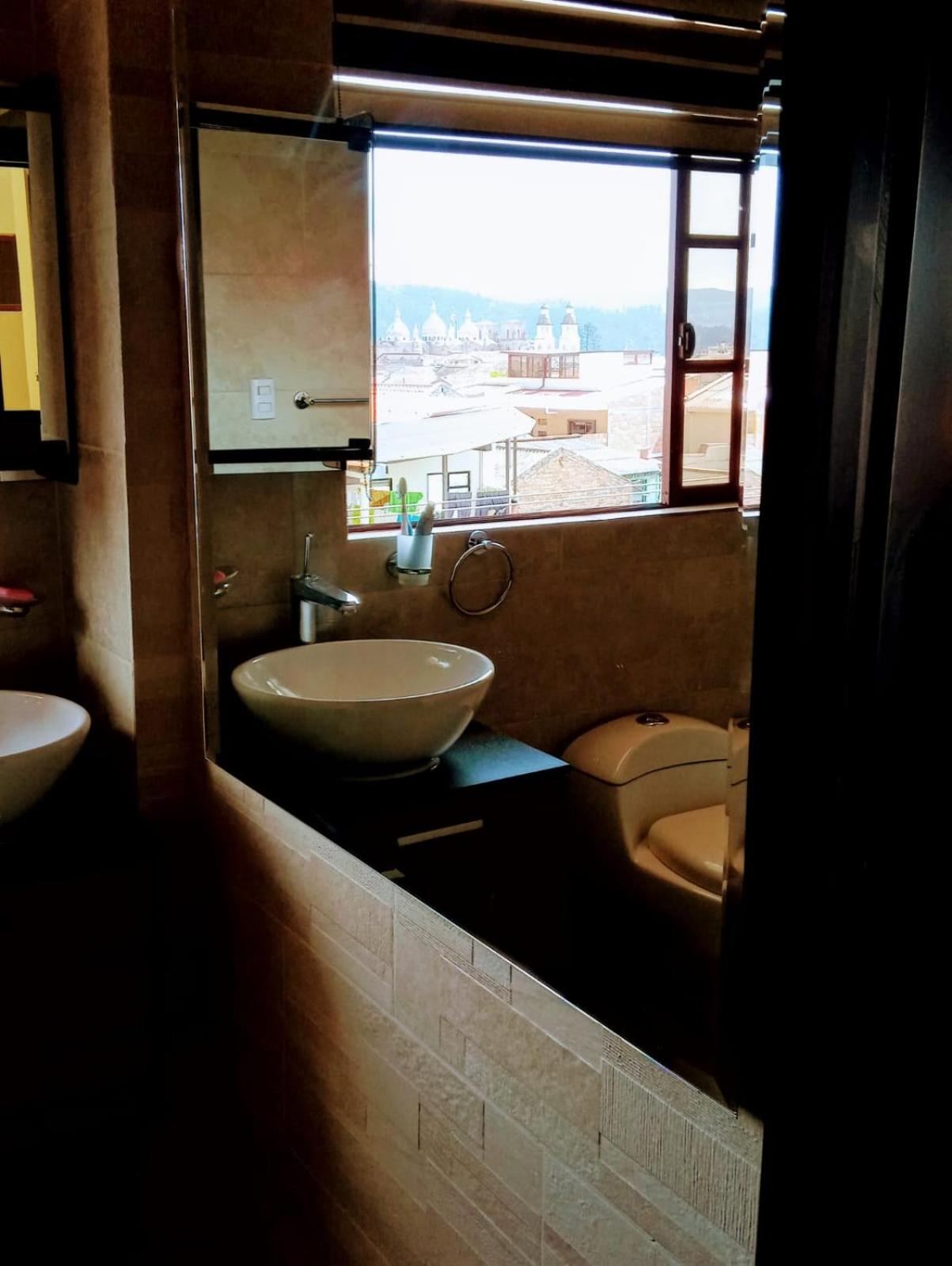 Deluxe One-Bedroom Apartment With City View photo 3