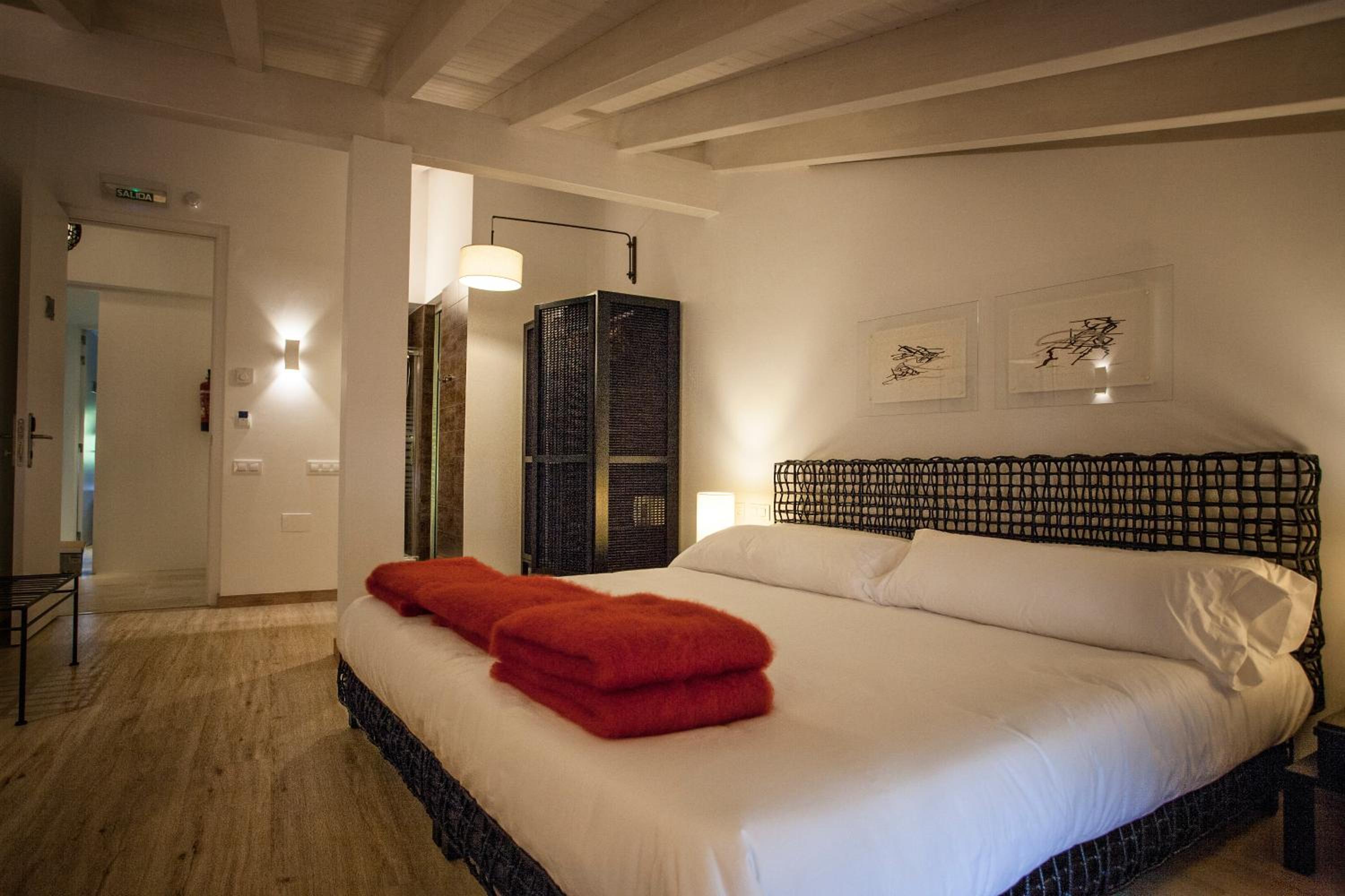 Superior Double or Twin Room photo 3