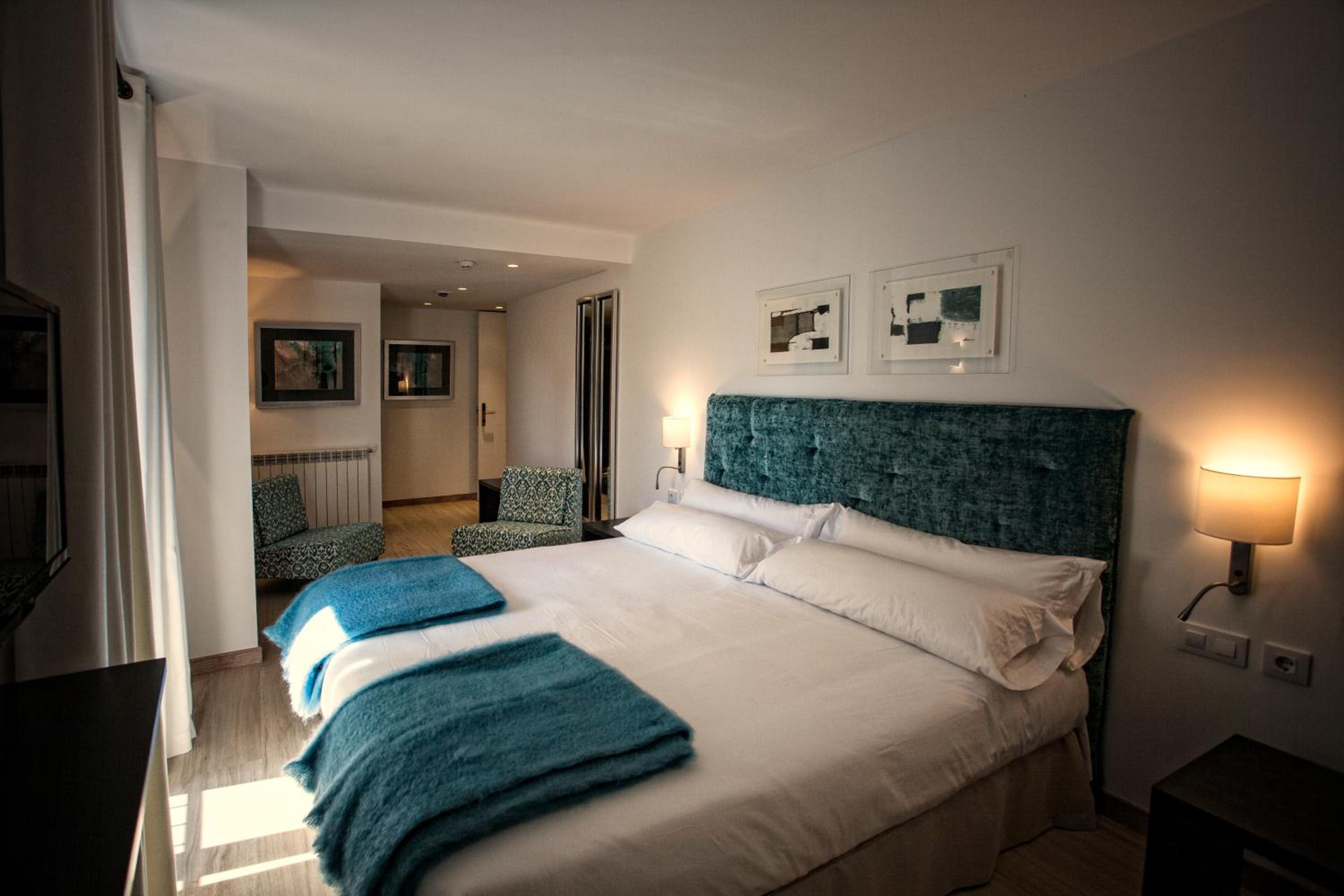 Double or Twin Room photo 2