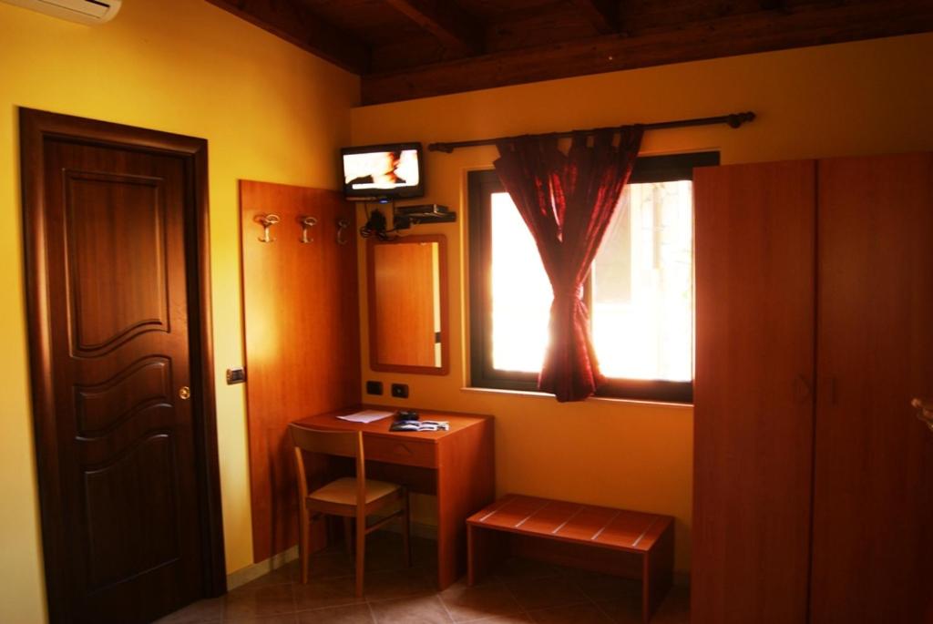 Superior One-Bedroom Apartment