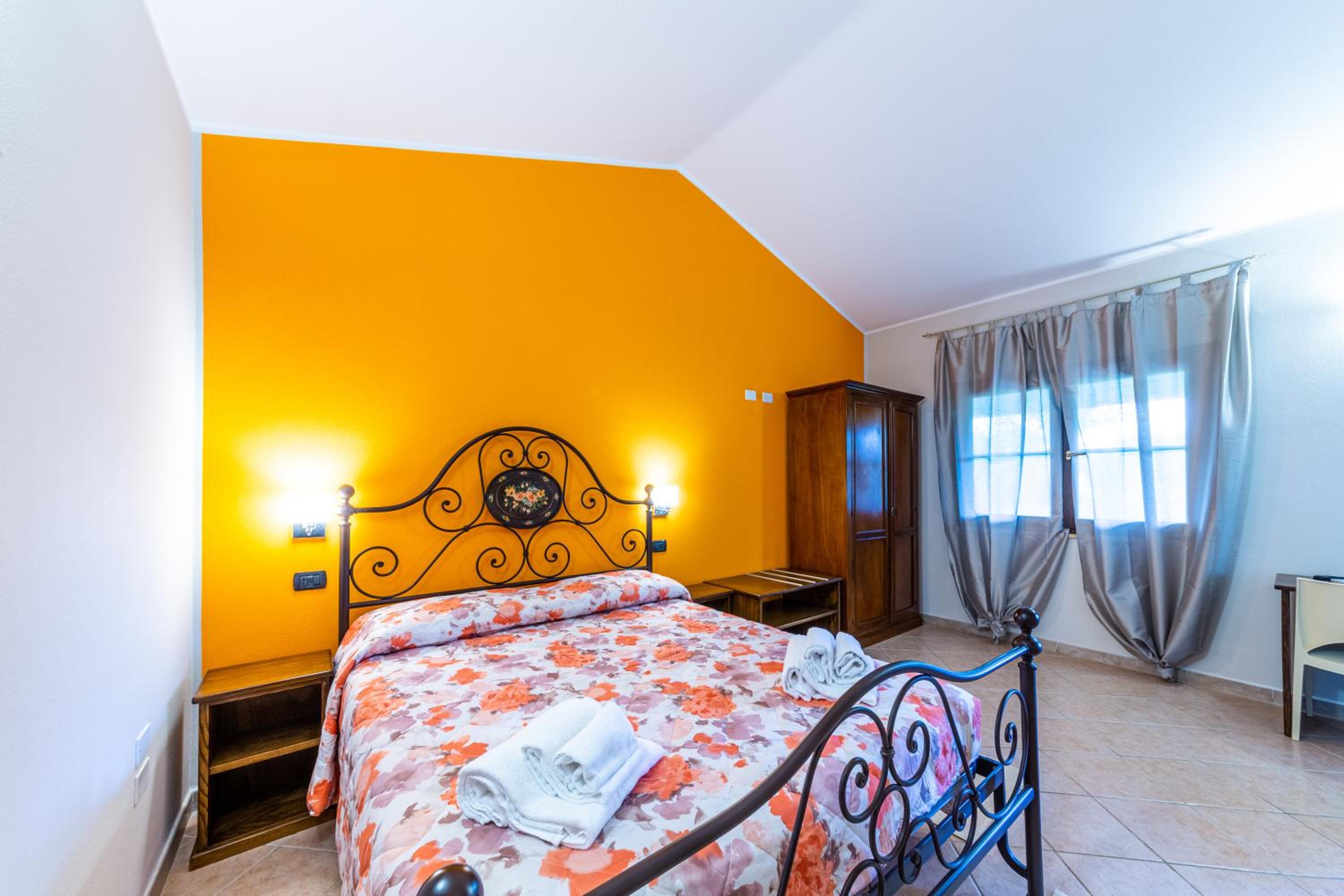 Double Room with Garden View - Photo 7
