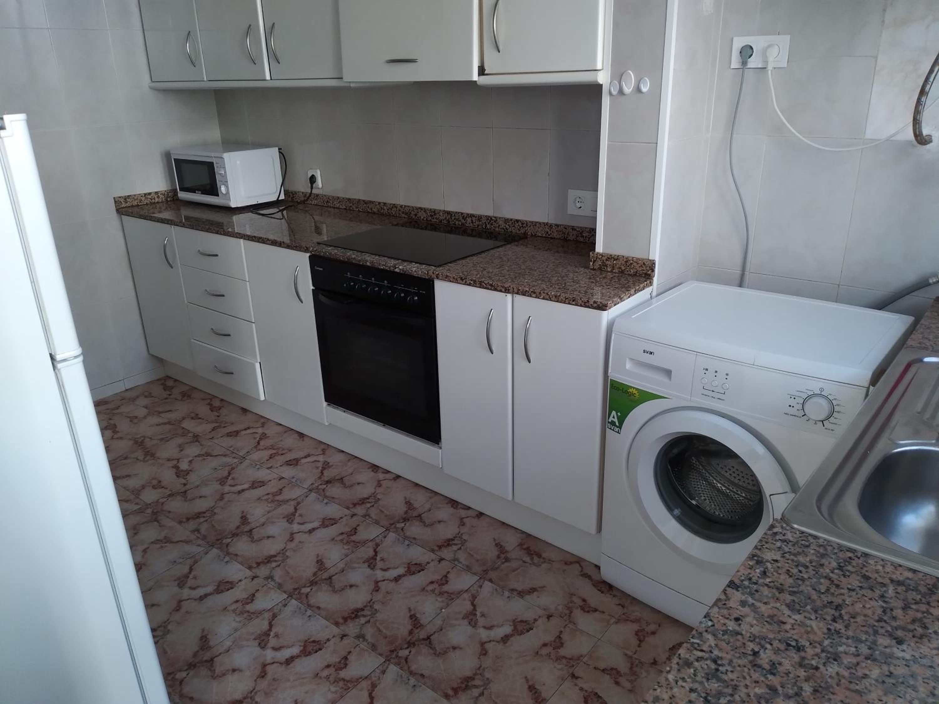 Apartment with Sea View - Photo 15