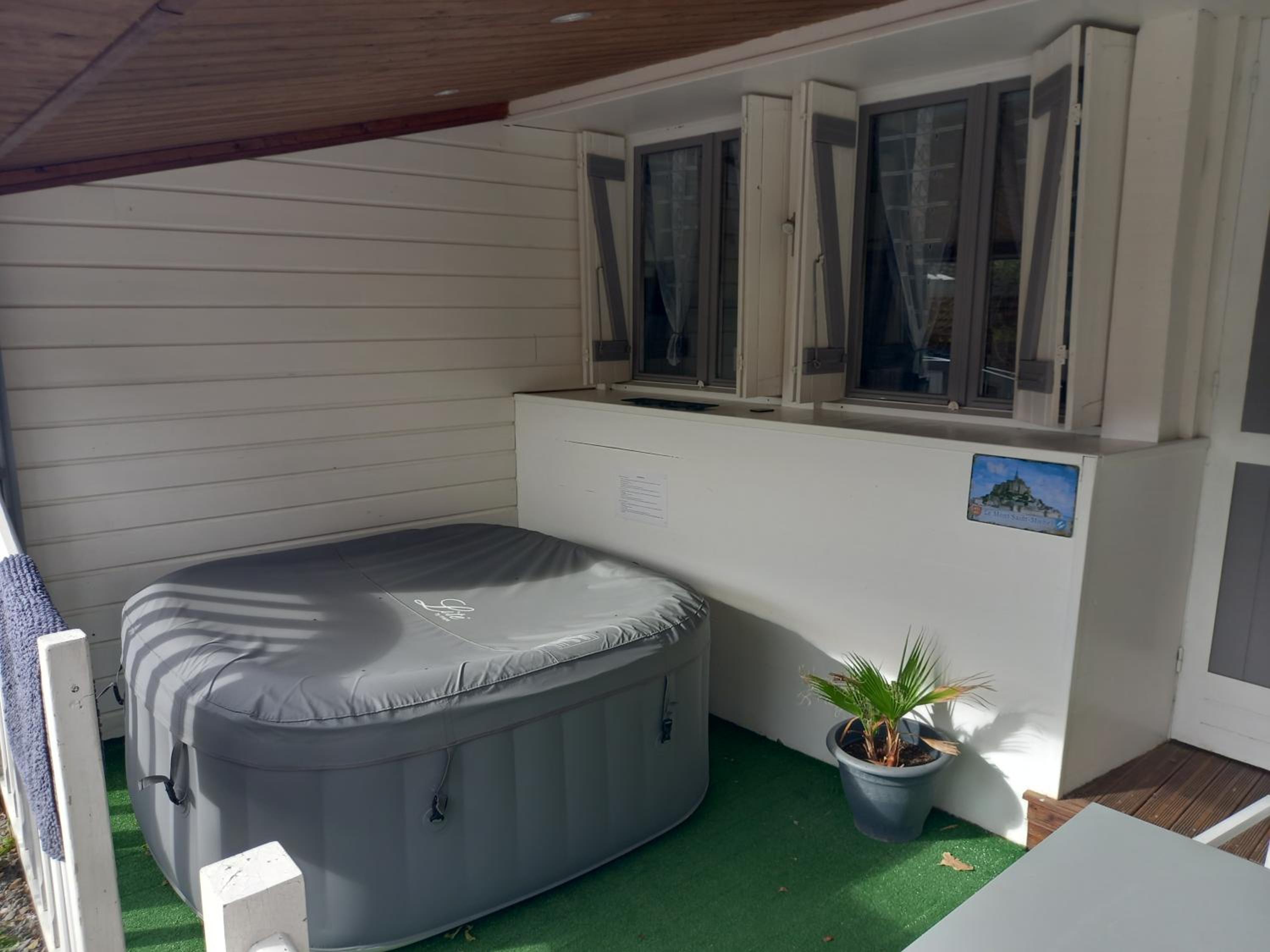 One-Bedroom House photo 2