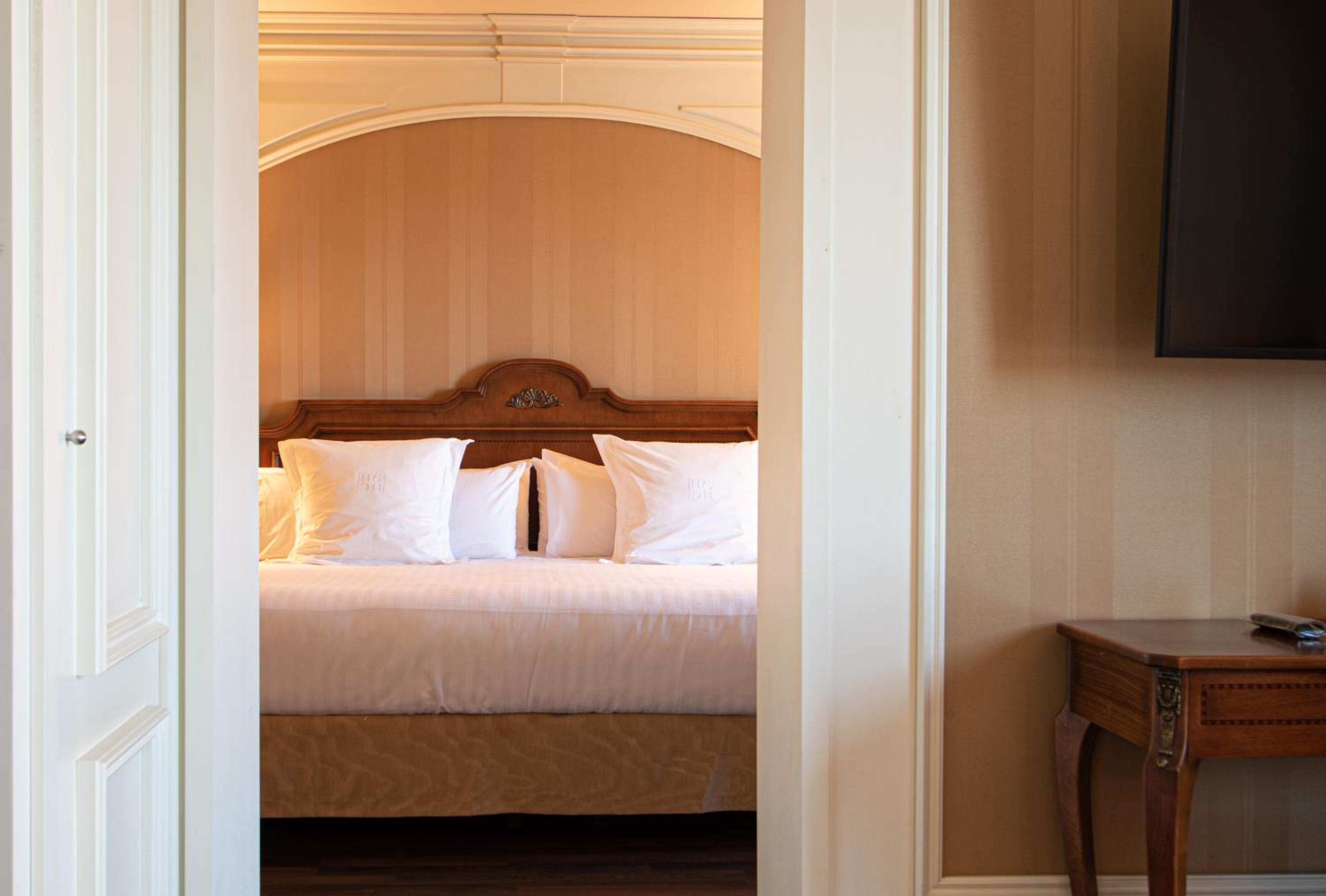 Deluxe Junior Suite