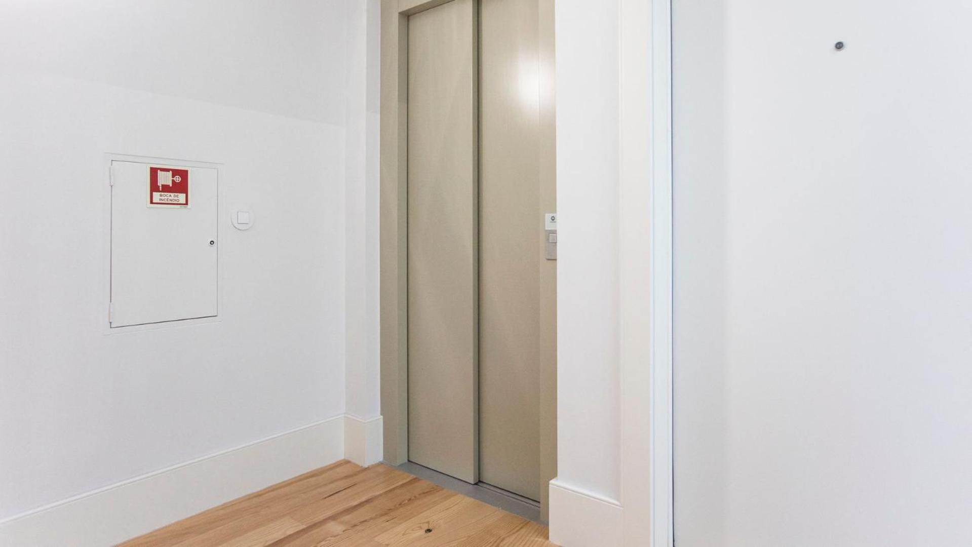 One-Bedroom Apartment - Photo 27
