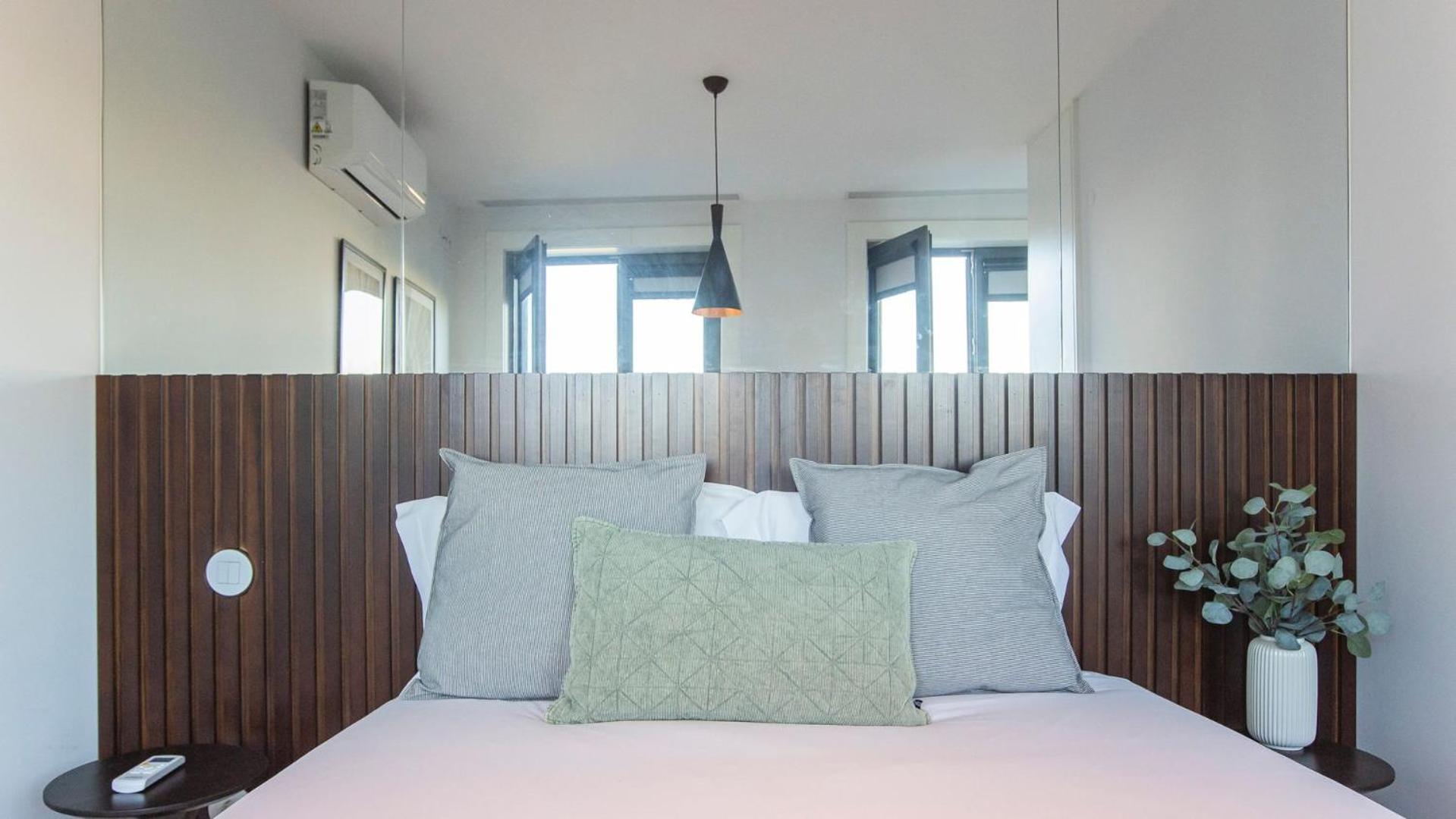 One-Bedroom Apartment - Photo 14