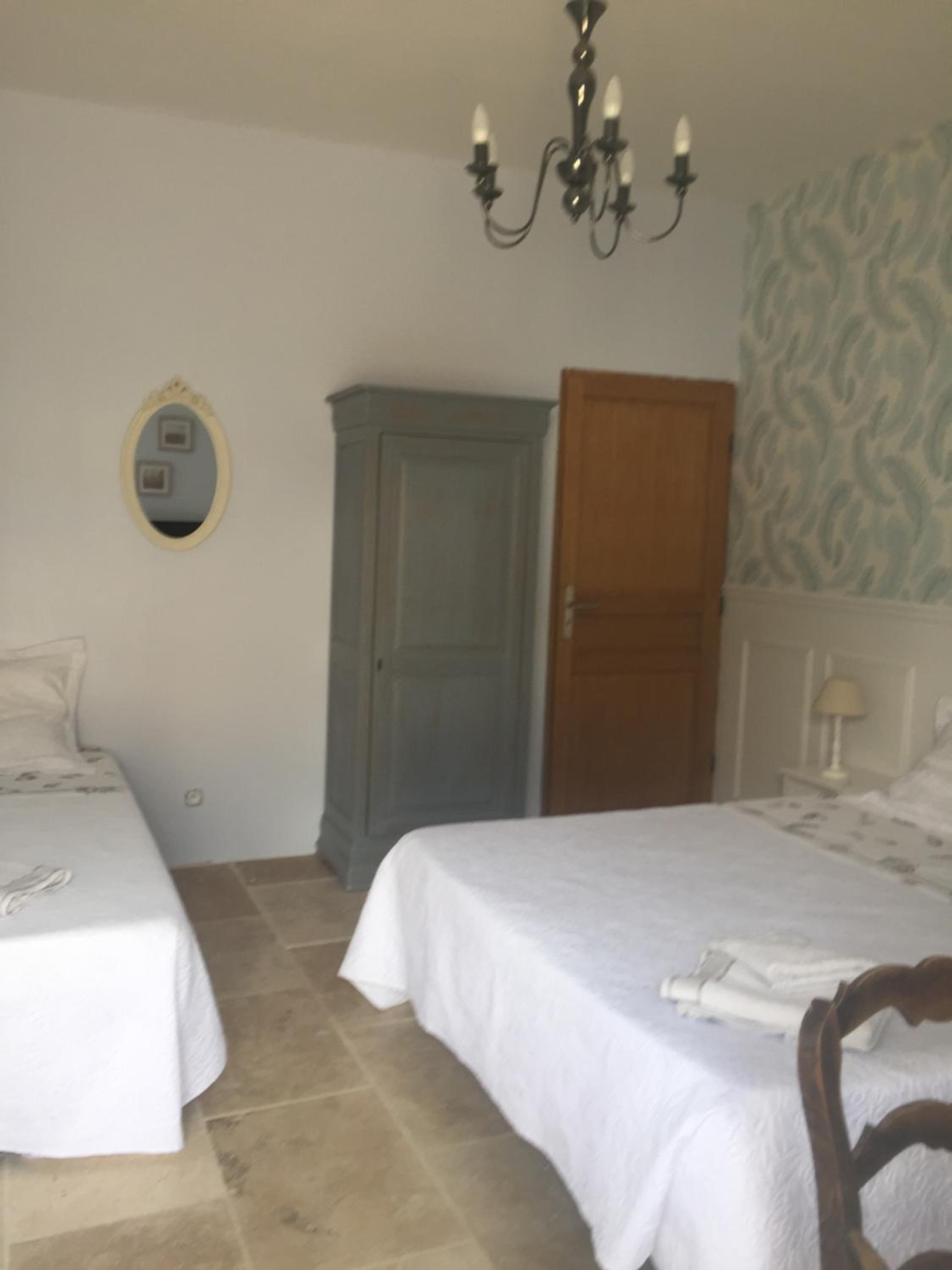 Family Double Room - Photo 3