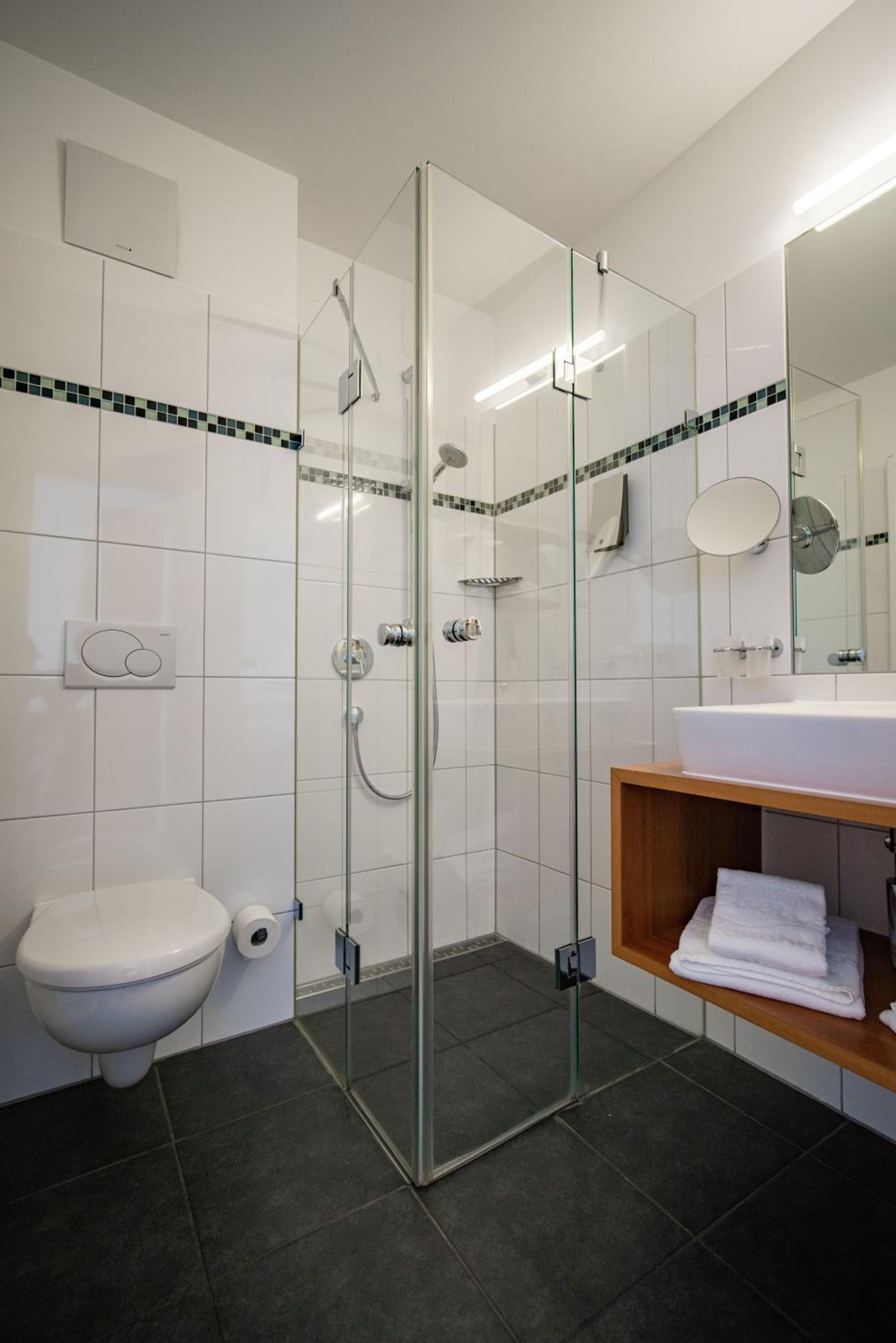 Double Room with Lake View photo 3