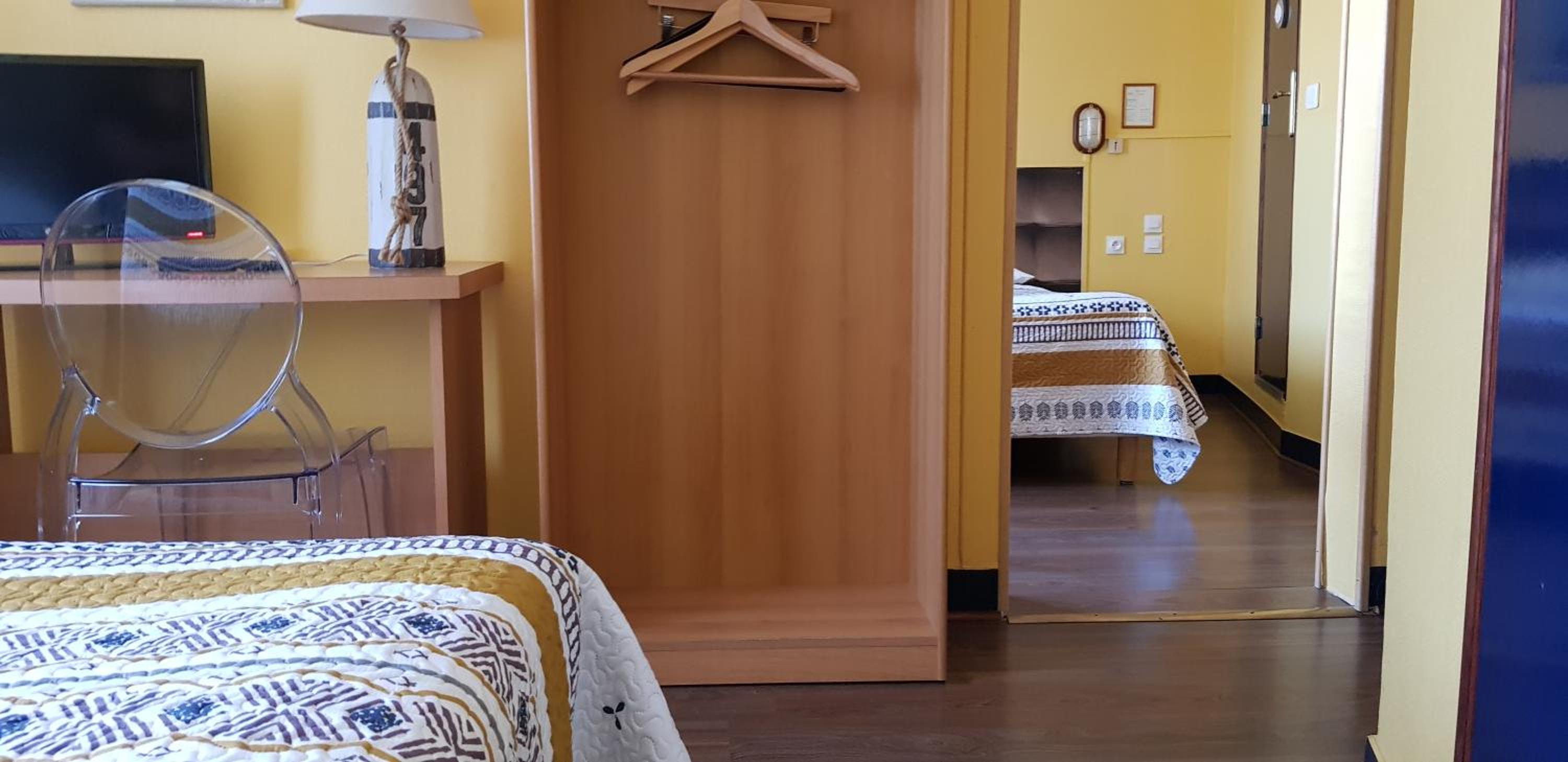 Basic Triple Room (without elevator) - Photo 2