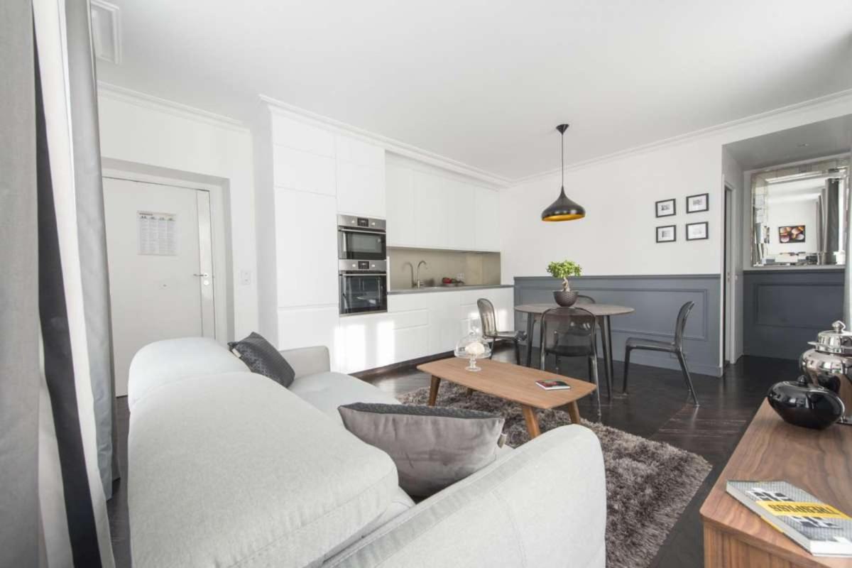 Deluxe Apartment photo 3