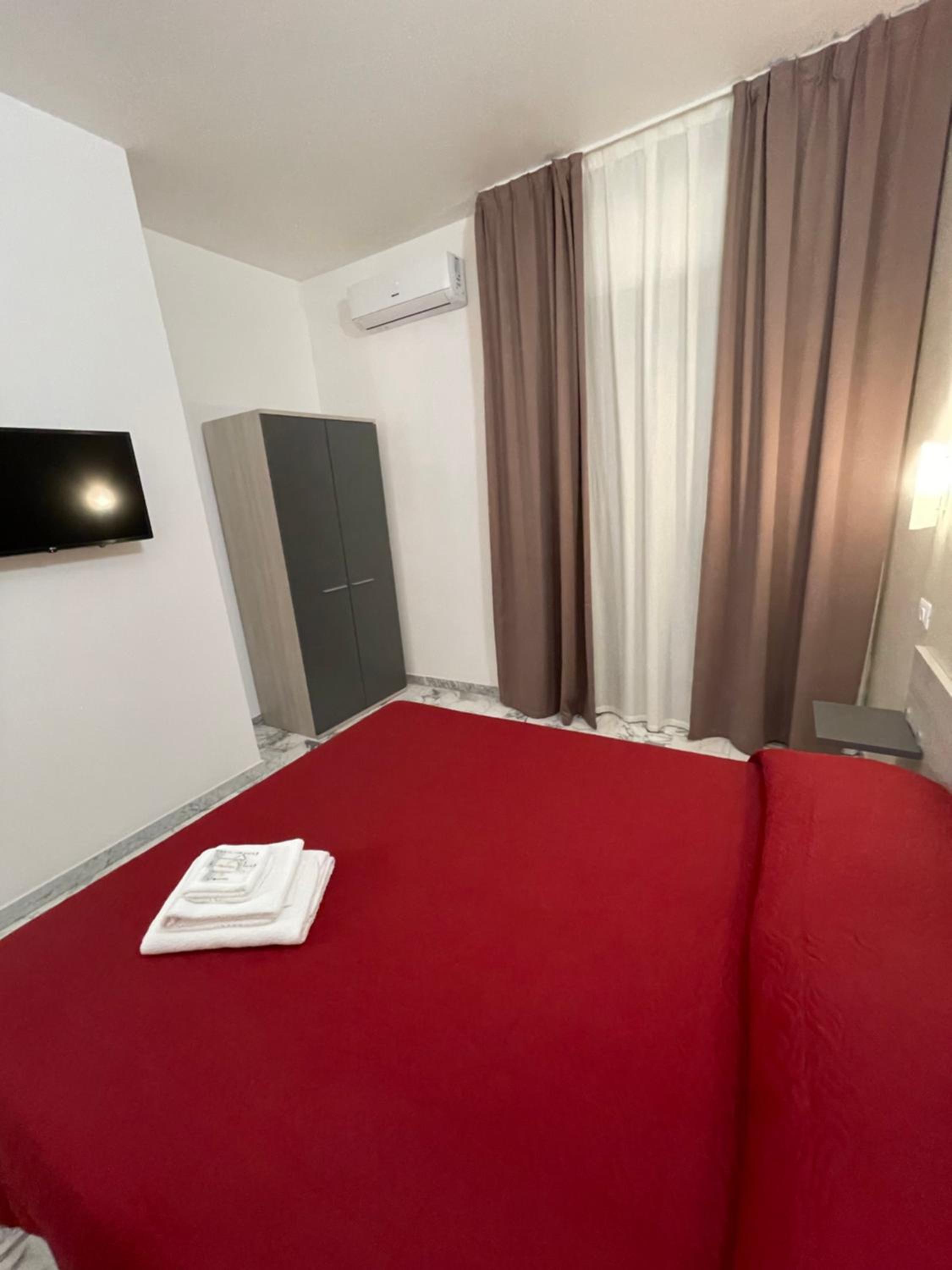 Quadruple Room - Photo 4