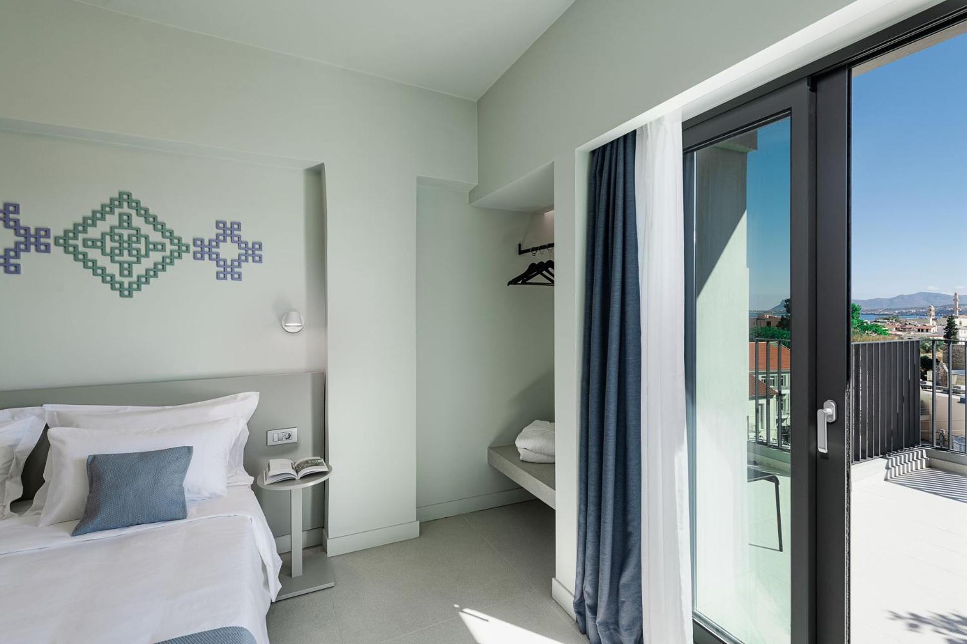 Superior Double with City View Upper Floor