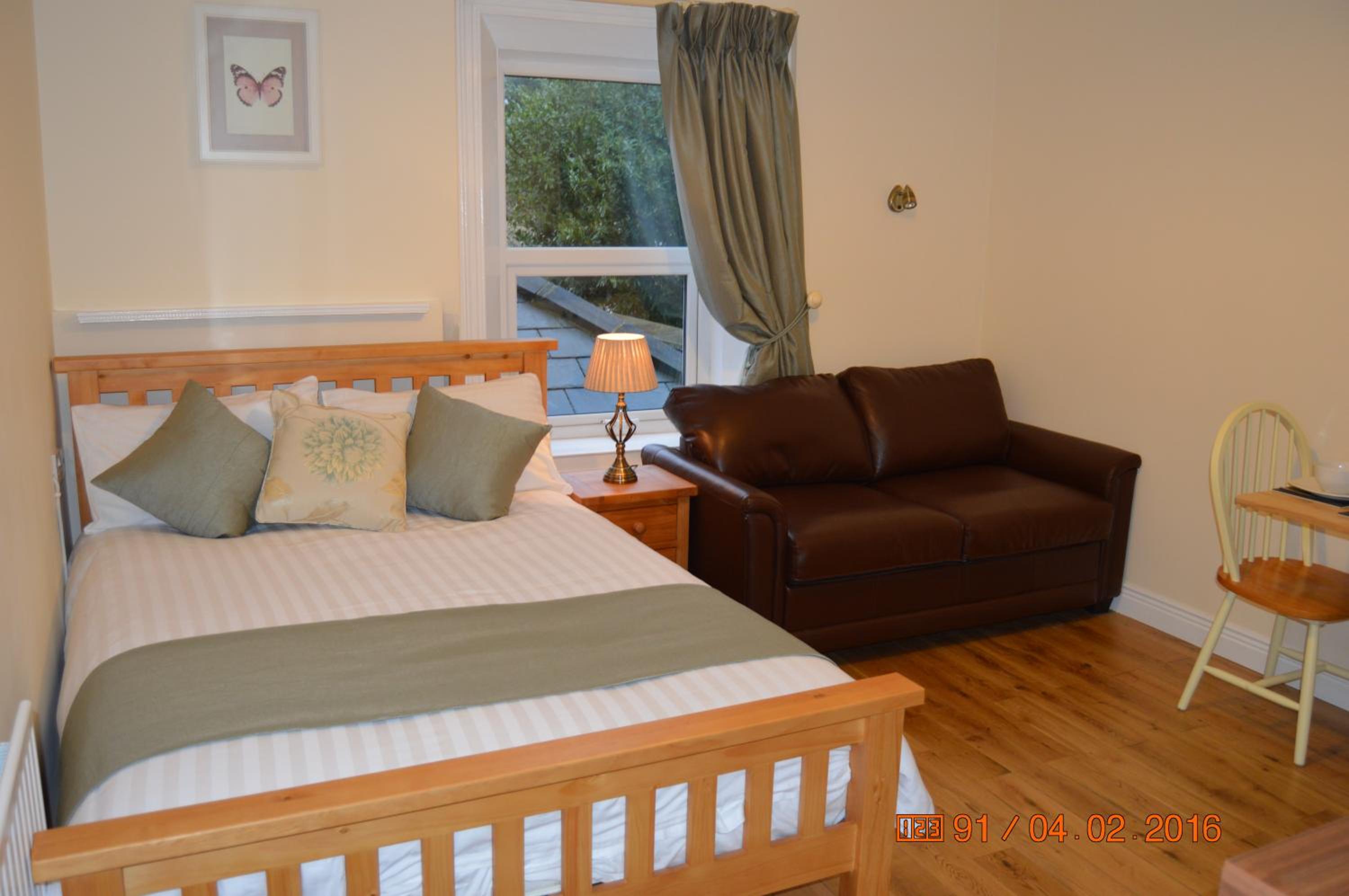 Studio Apartment photo 1