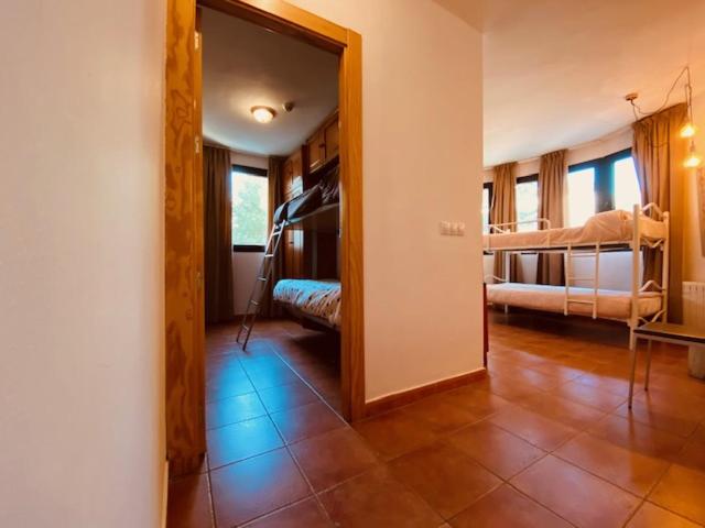 One-Bedroom Apartment - Photo 9