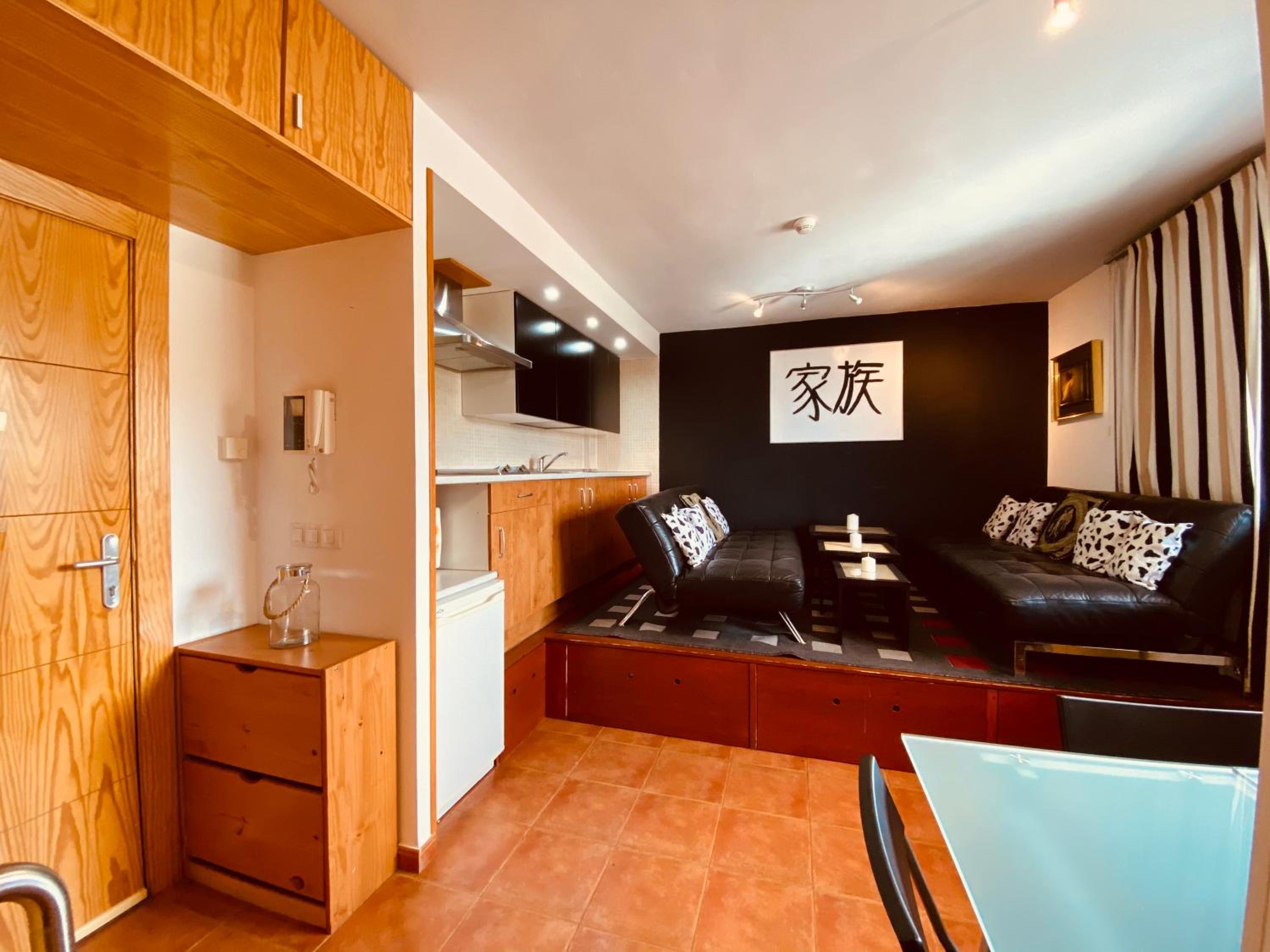 One-Bedroom Apartment - Photo 21
