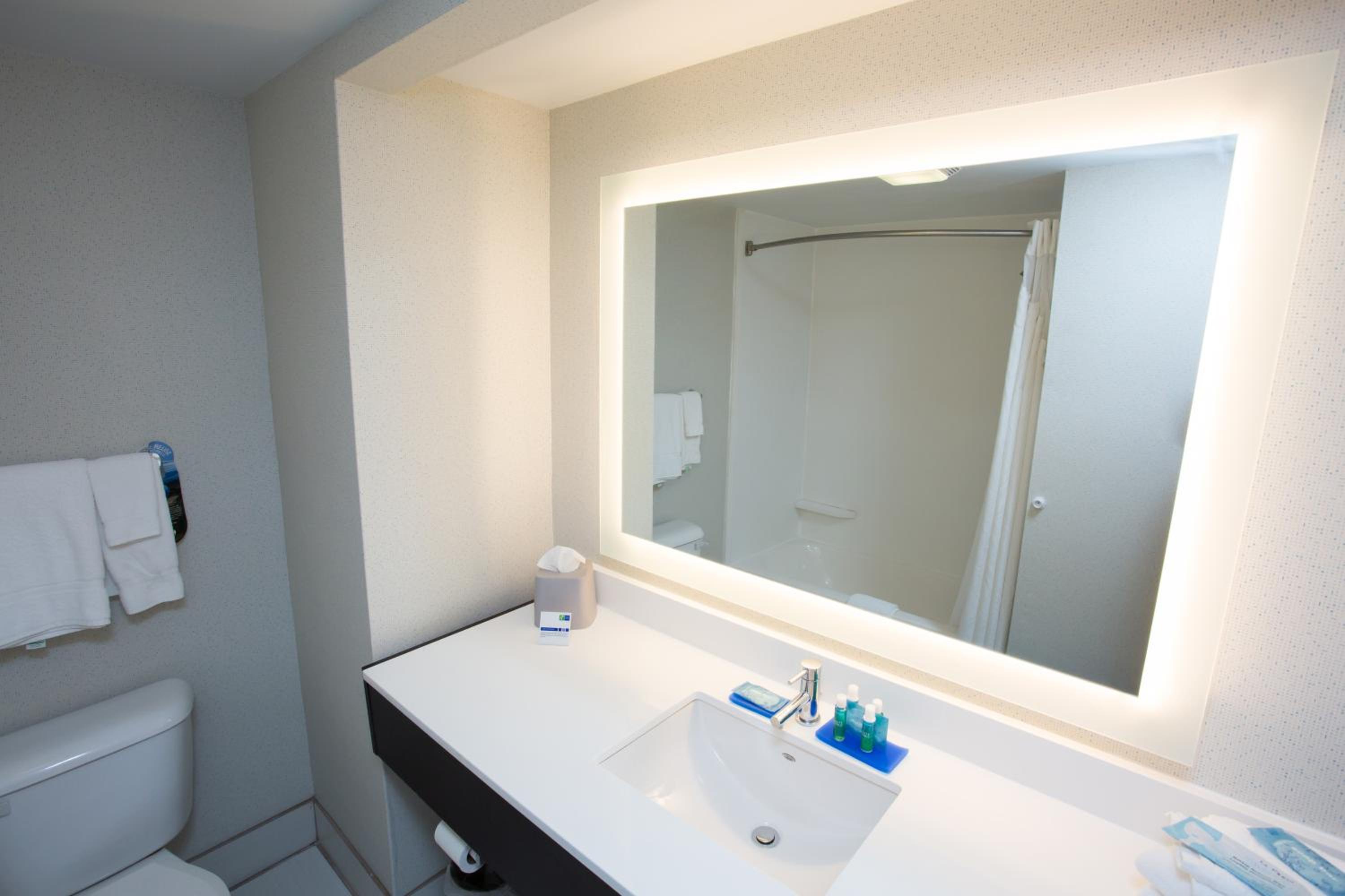 Suite with Two Beds - Non-Smoking - Photo 3
