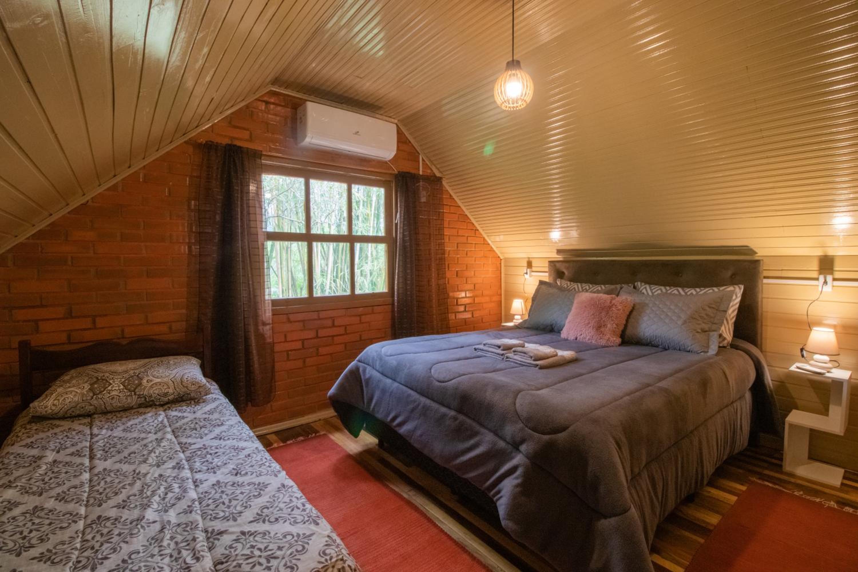 Three-Bedroom Chalet - Photo 11