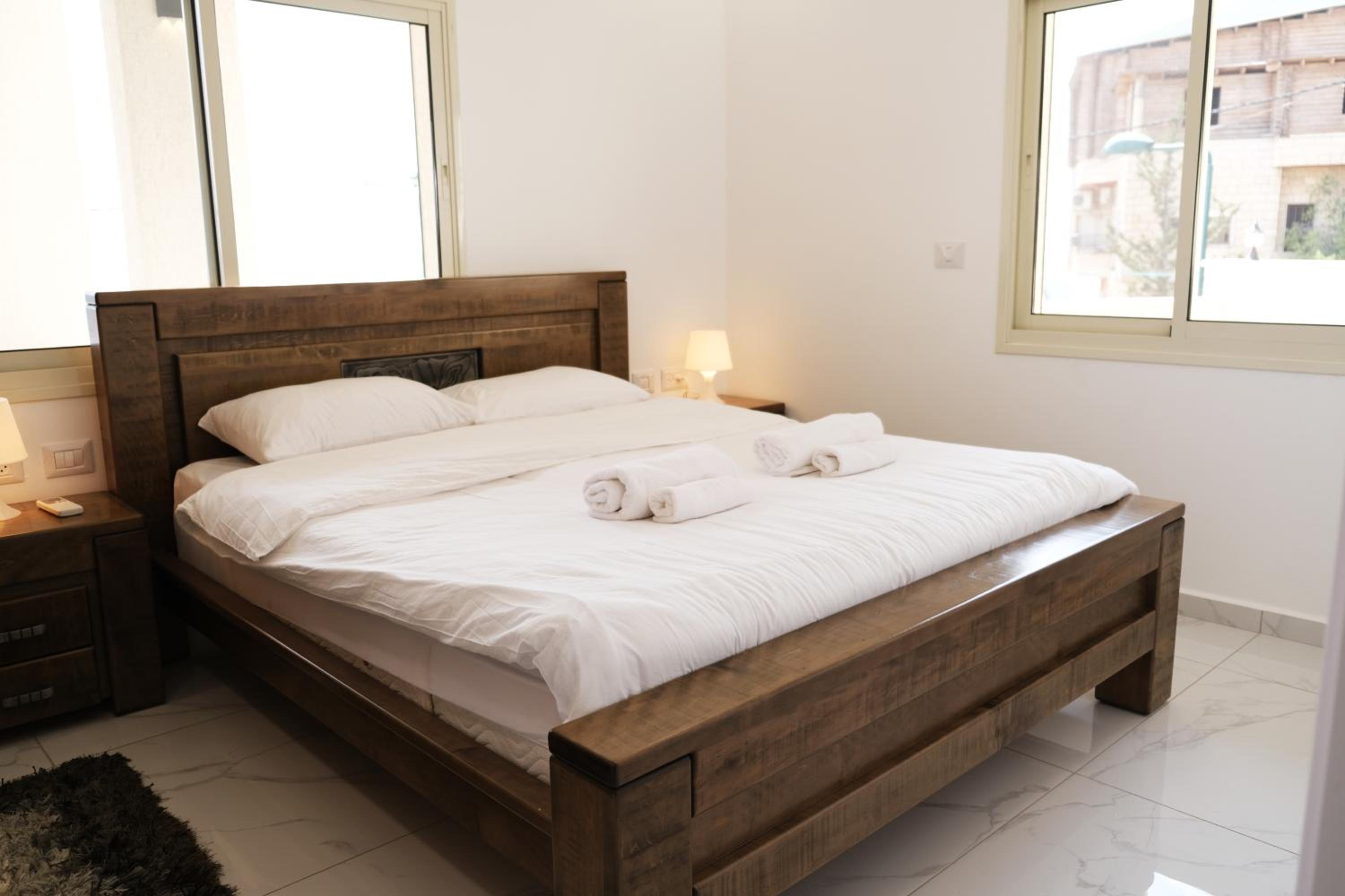 Two-Bedroom House - Photo 37