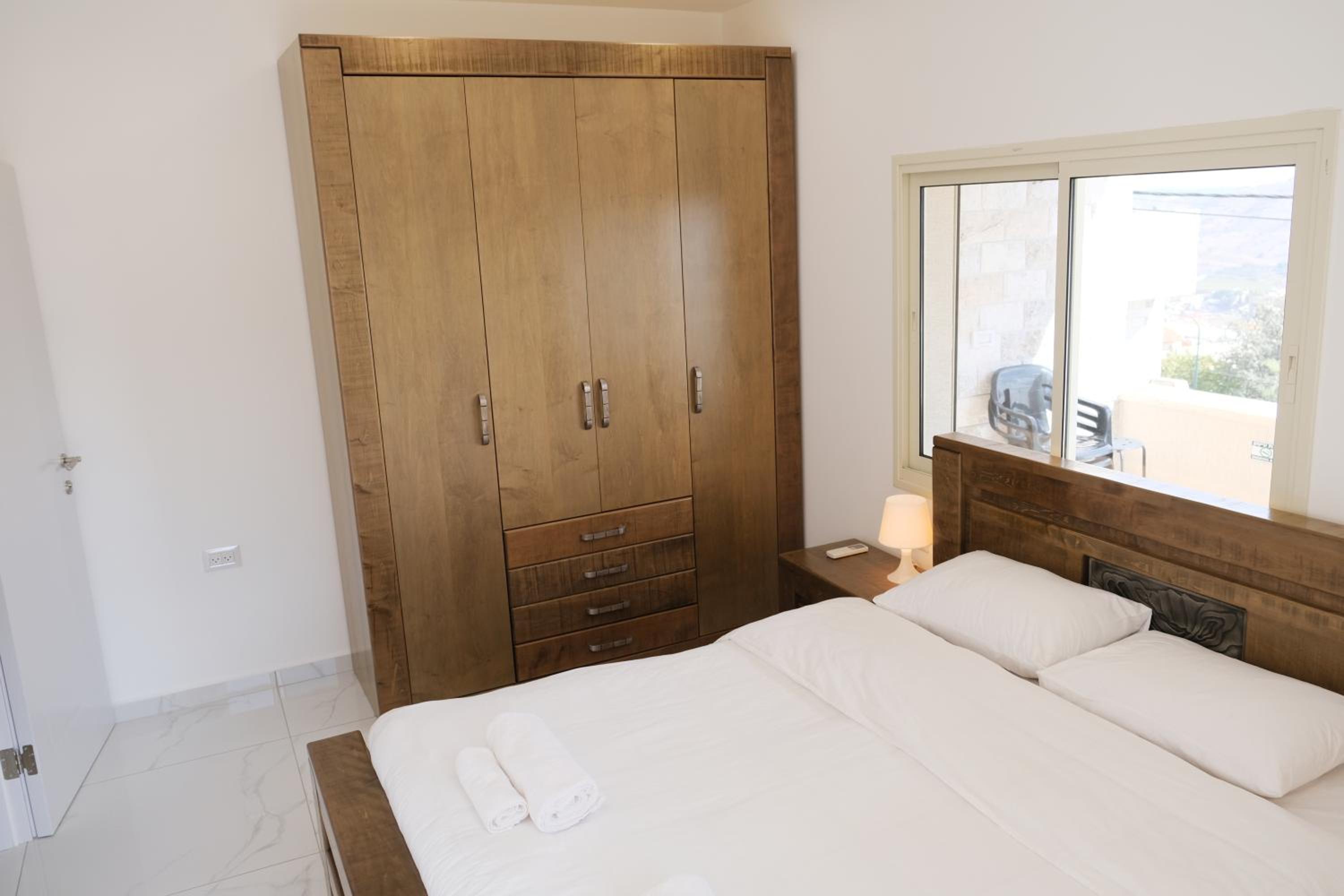 Two-Bedroom House - Photo 9