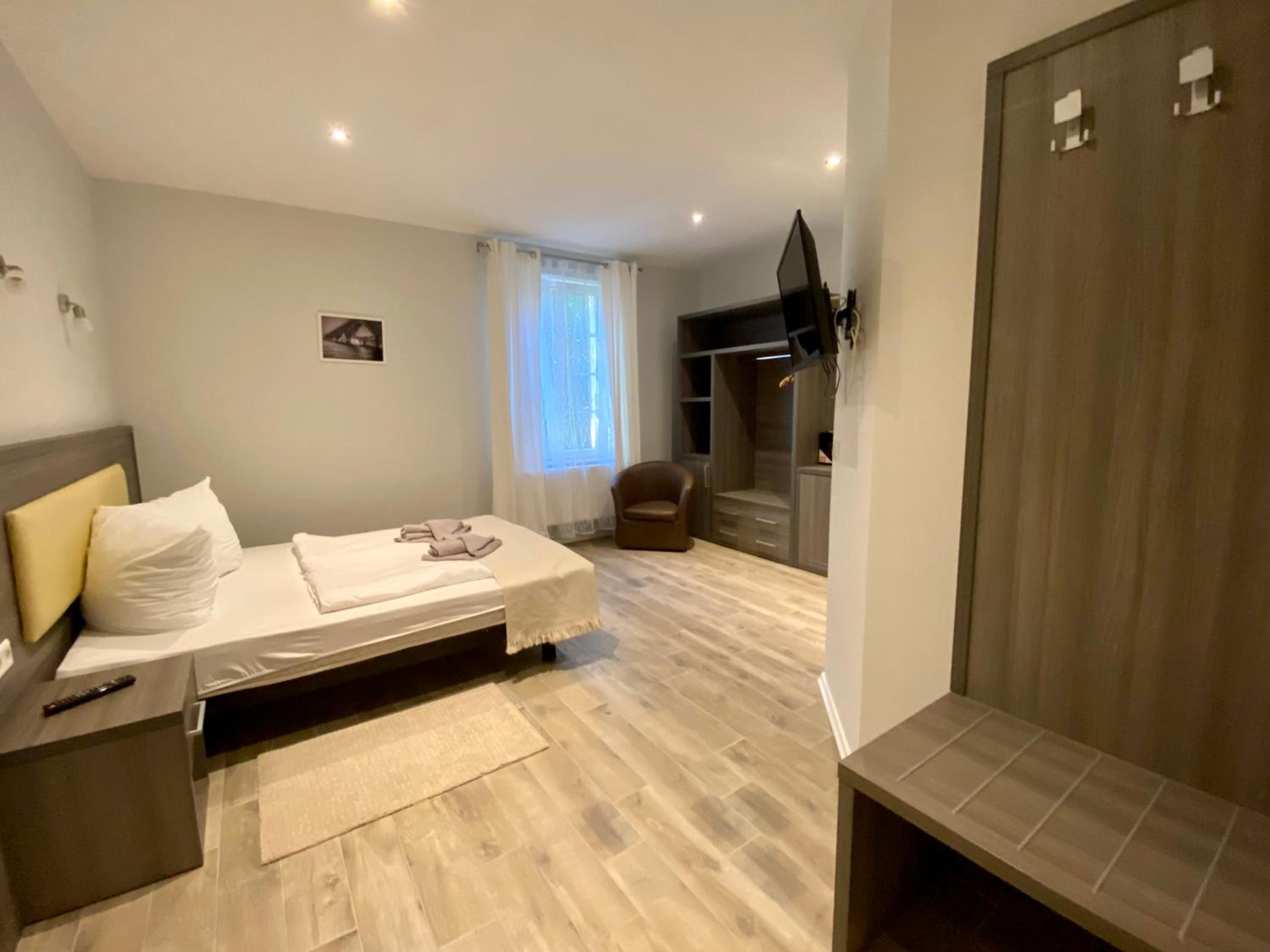 Standard Double Room photo 2