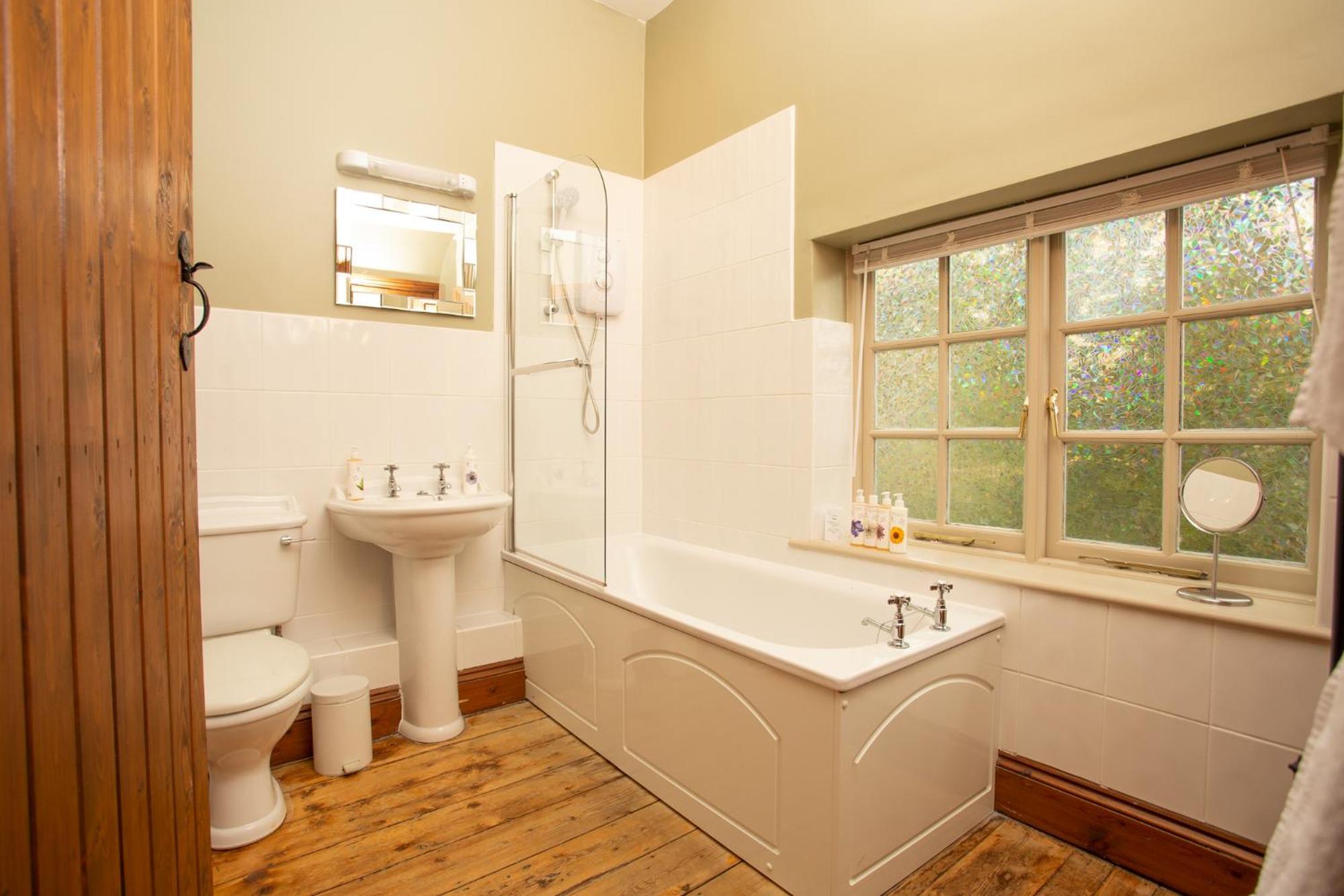 Superior King Room photo 3
