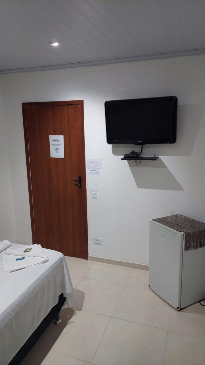 Standard Double Room - Photo 4