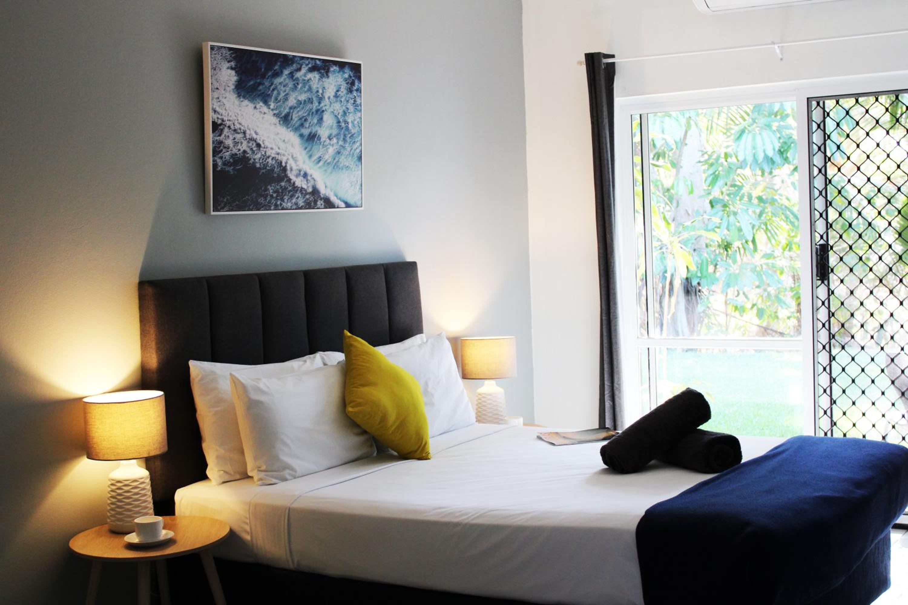 Deluxe Double Room with Private Bathroom photo 1