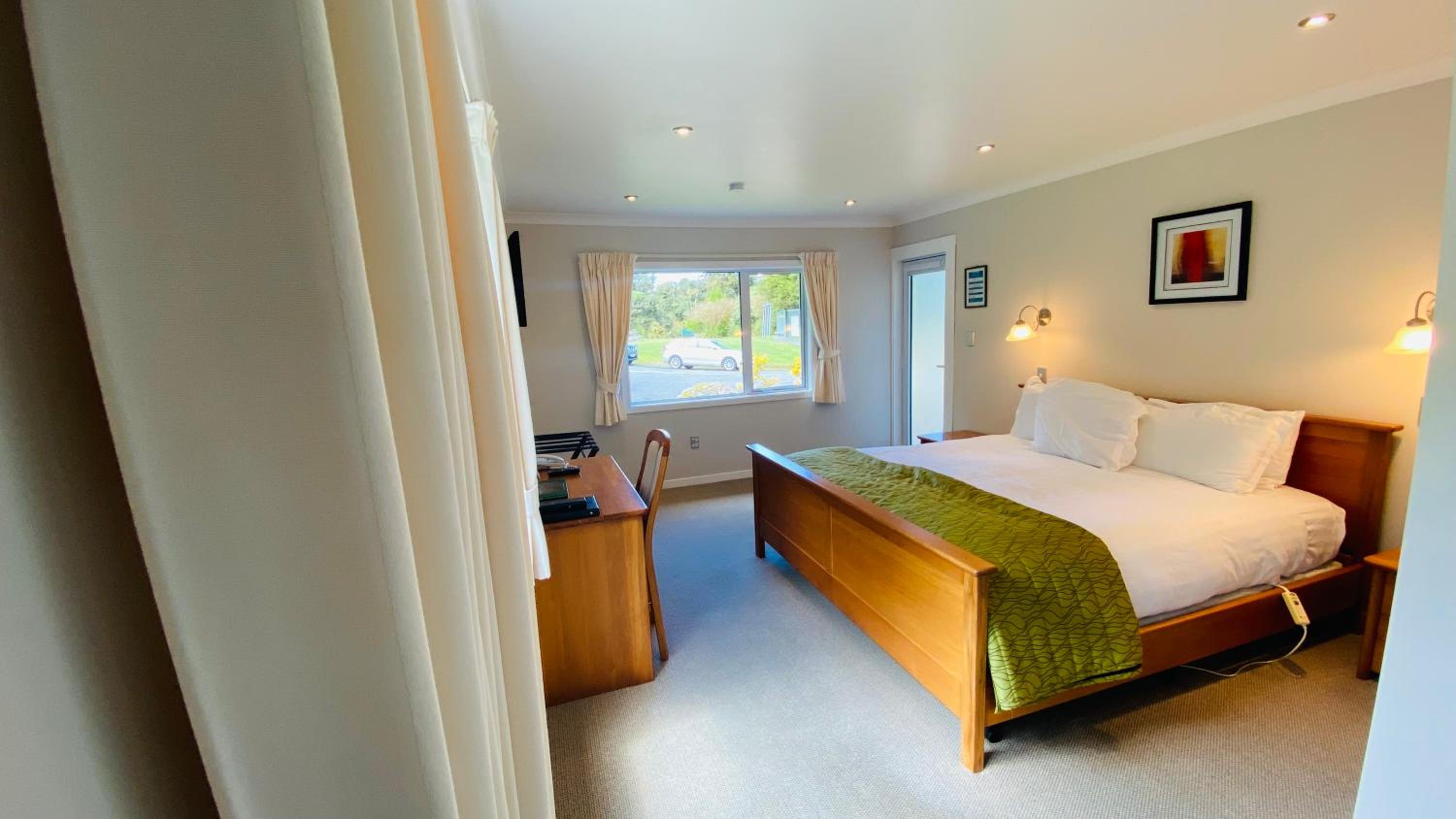 Double Room - Photo 6