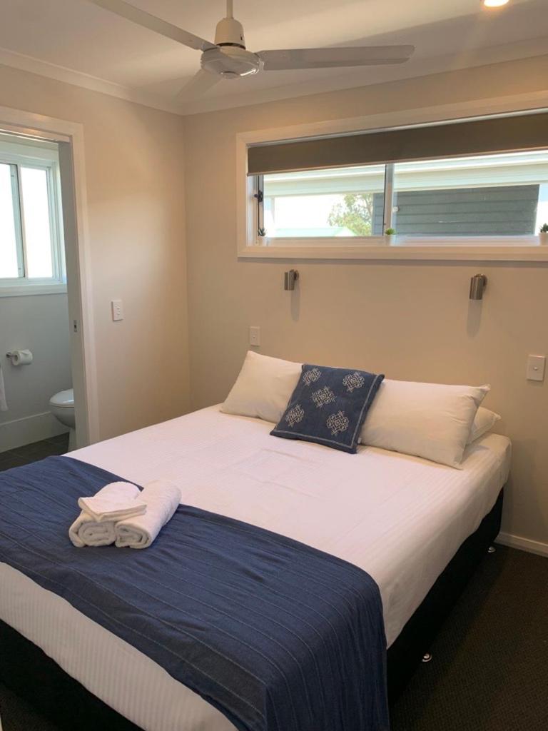 Luxury Three Bedroom photo 2