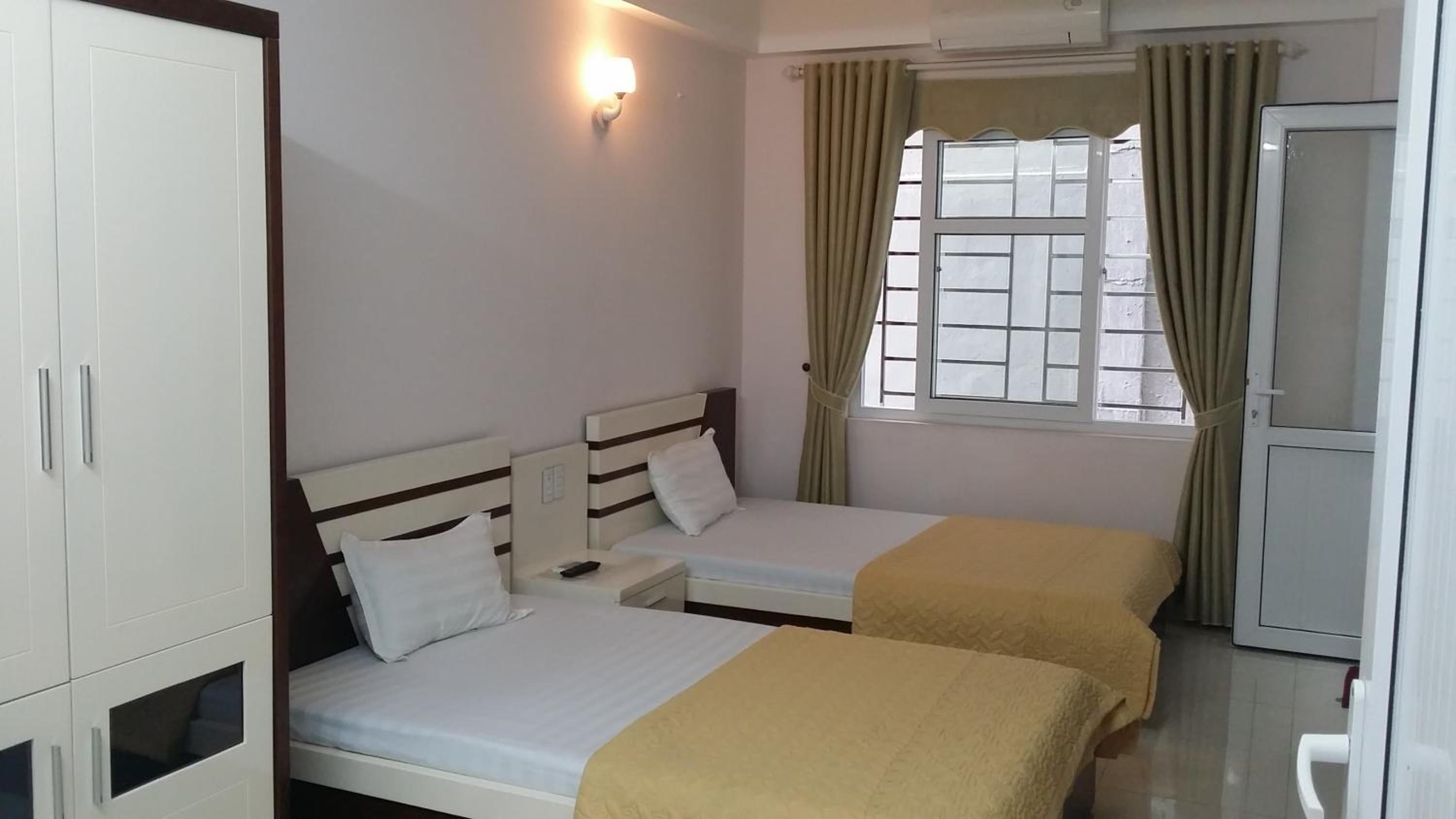 Economy Twin Room
