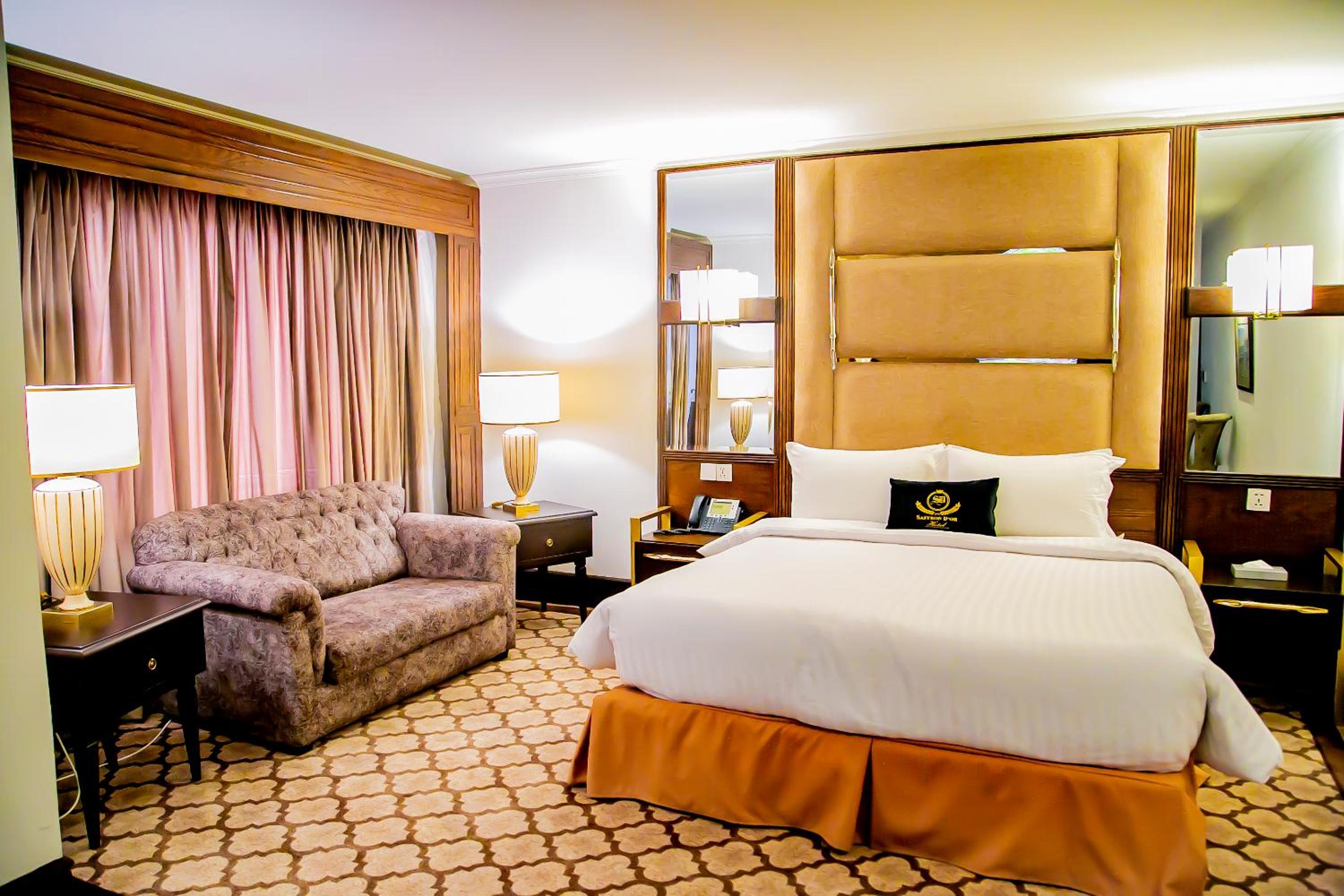 Superior King Room