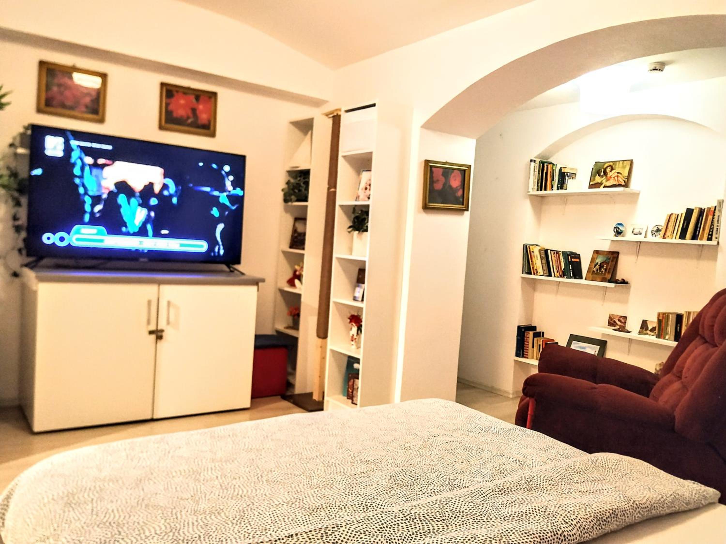 Apartment photo 1