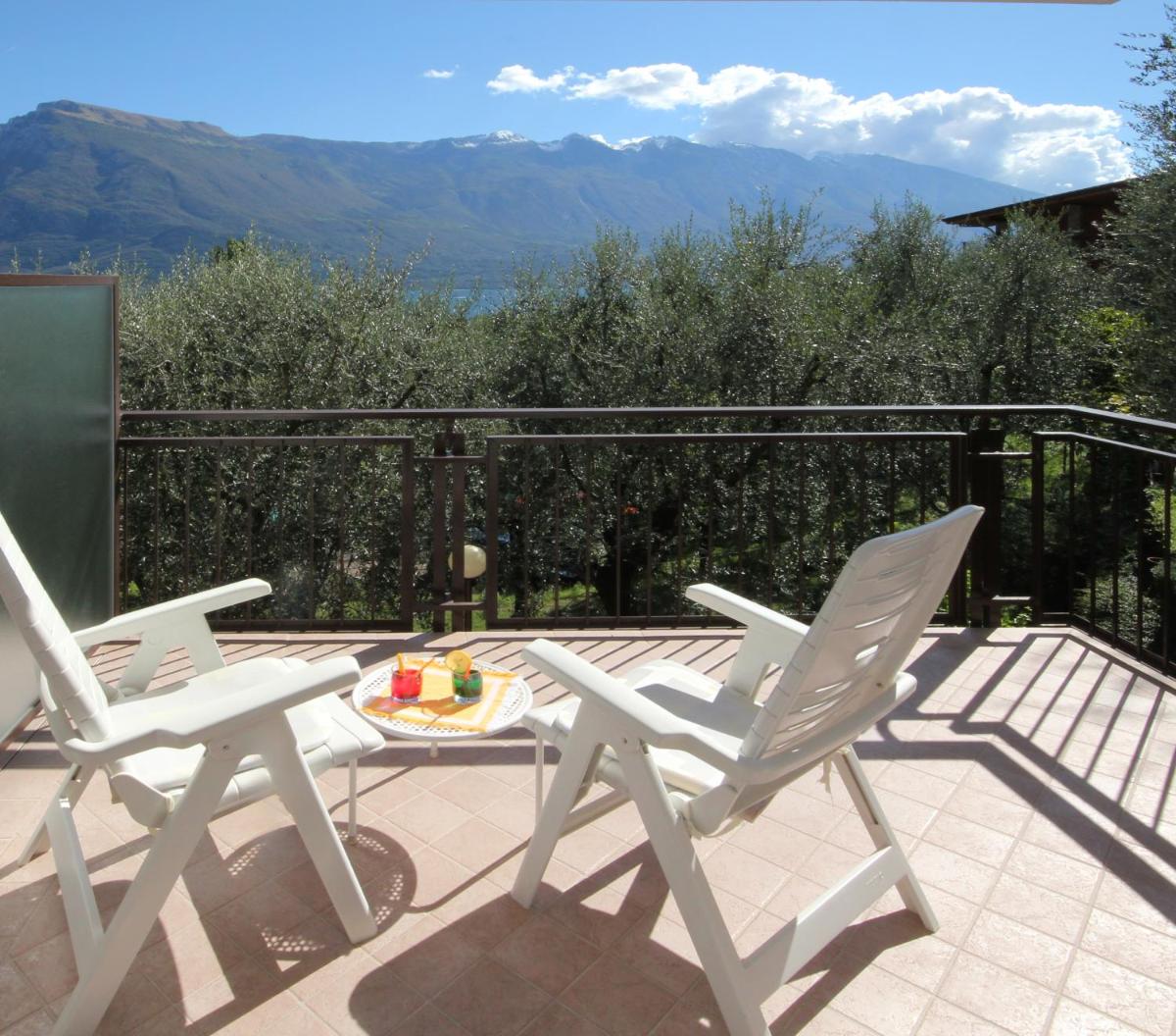 Superior Double Room with Lake View photo 3