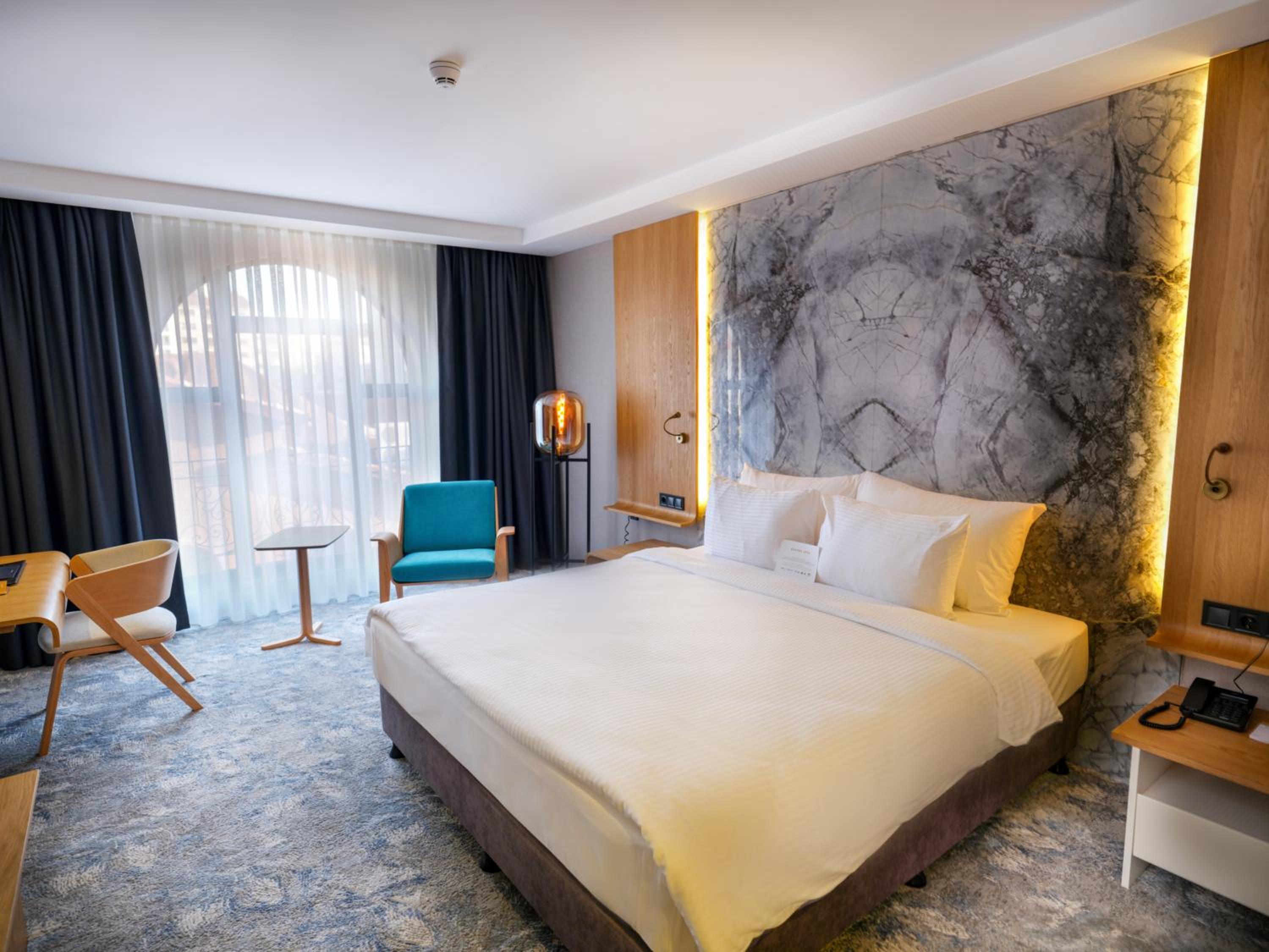 Deluxe Double Room - Photo 2