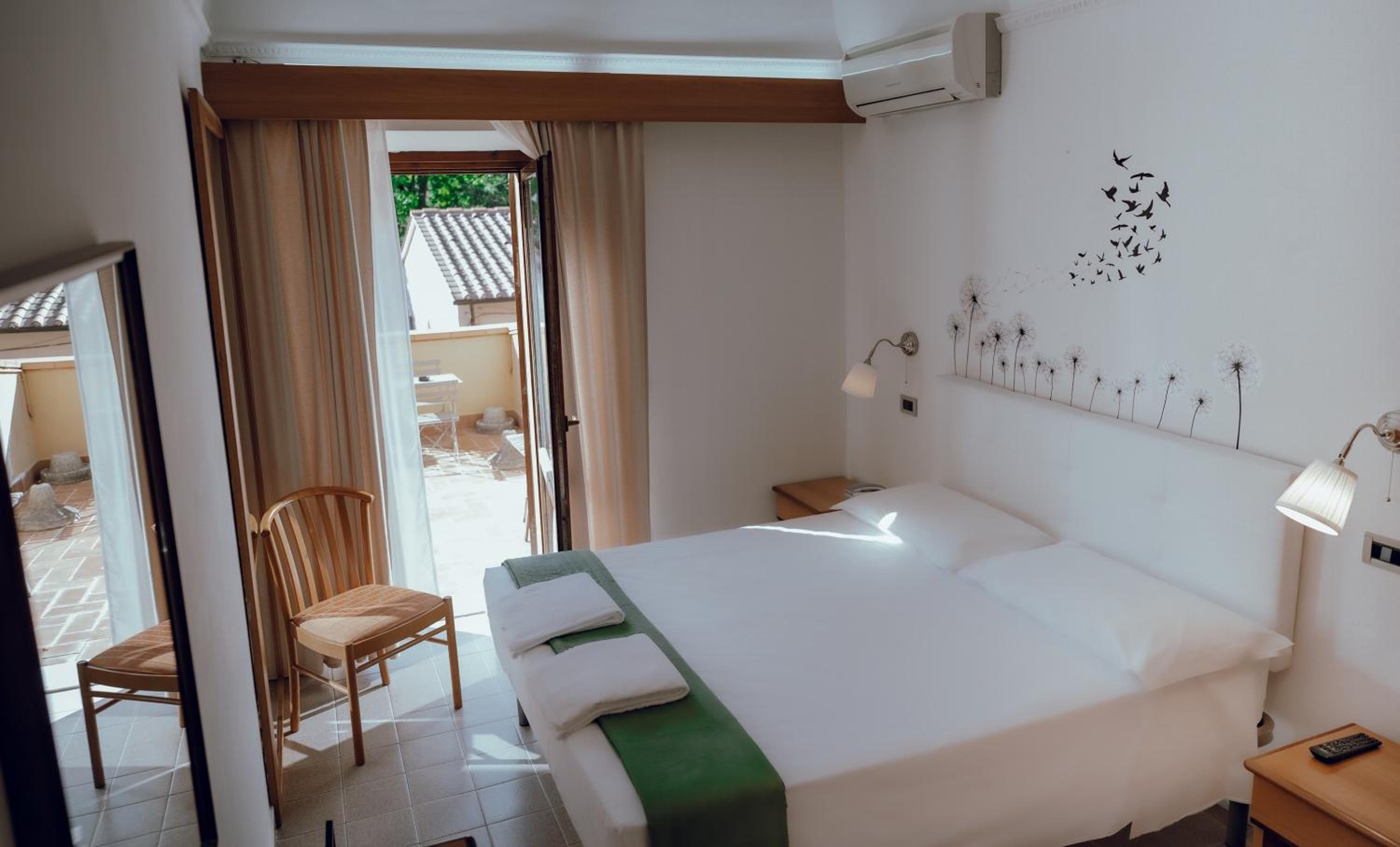 Chambre Double ou Lits Jumeaux Supérieure avec Terrasse