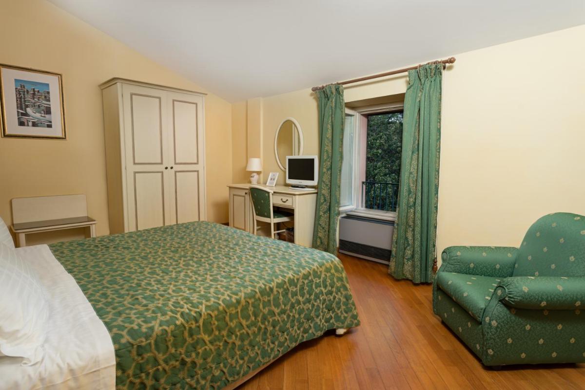 Superior Double Room - Attic photo 3