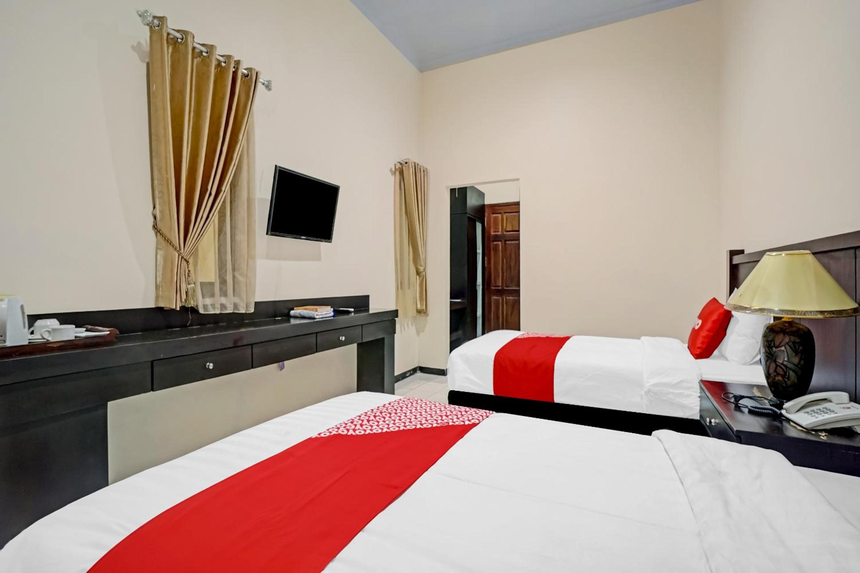 Delxue Twin Room photo 3