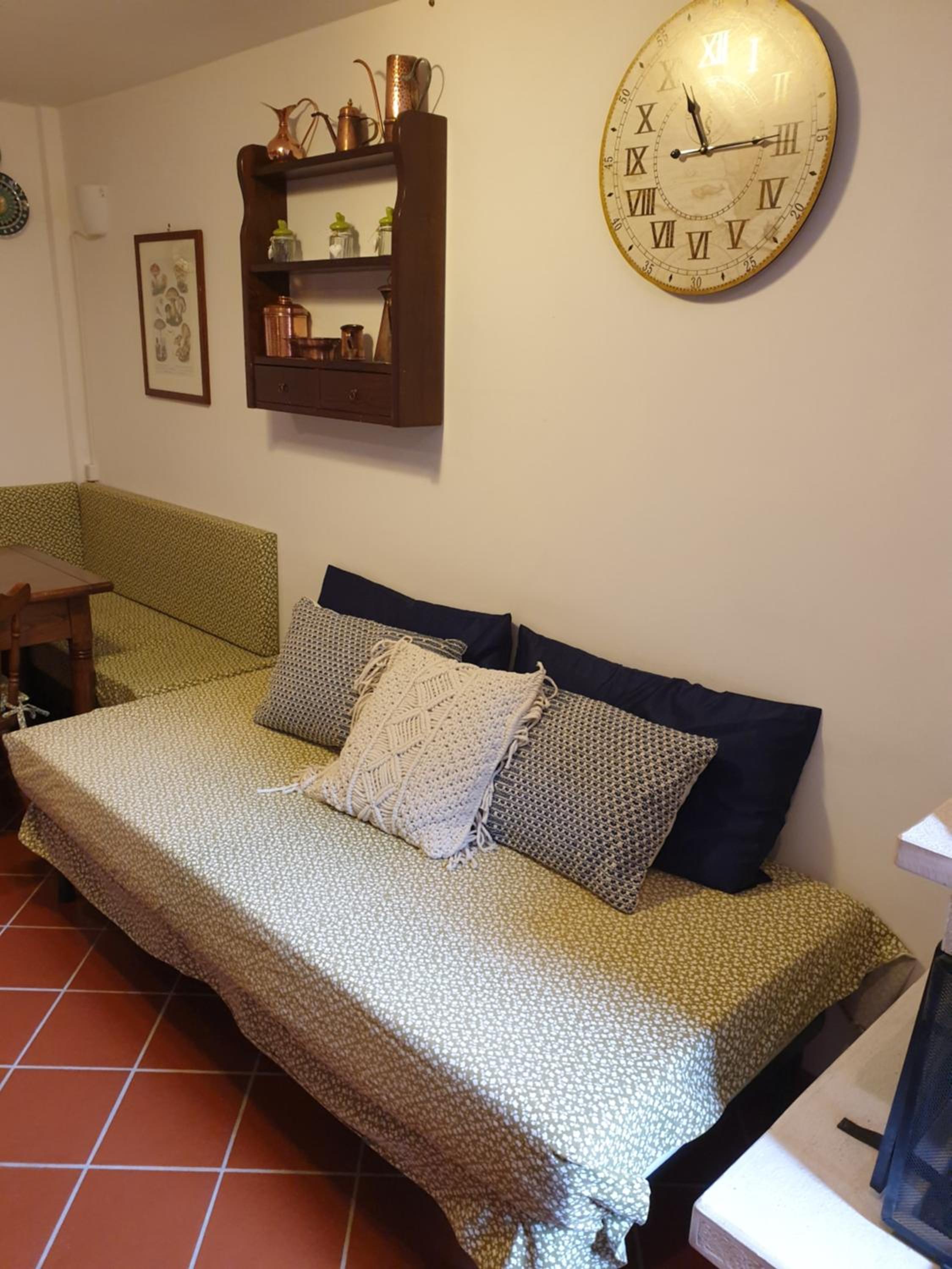 One-Bedroom Apartment - Photo 17