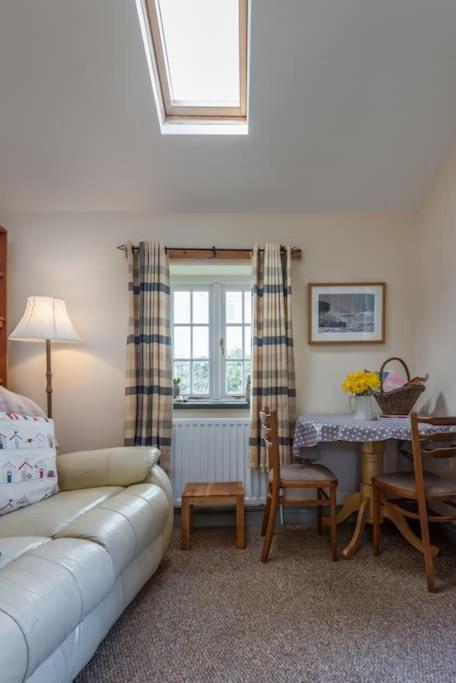One-Bedroom House - Photo 21