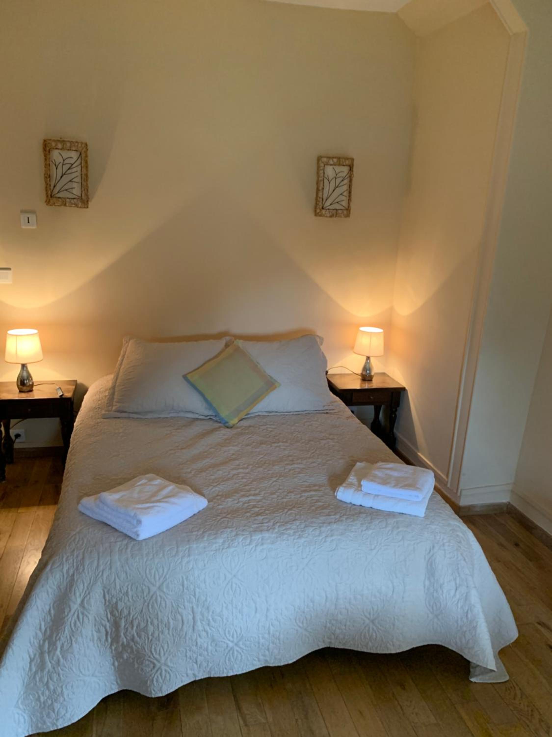 Double Room - Photo 3