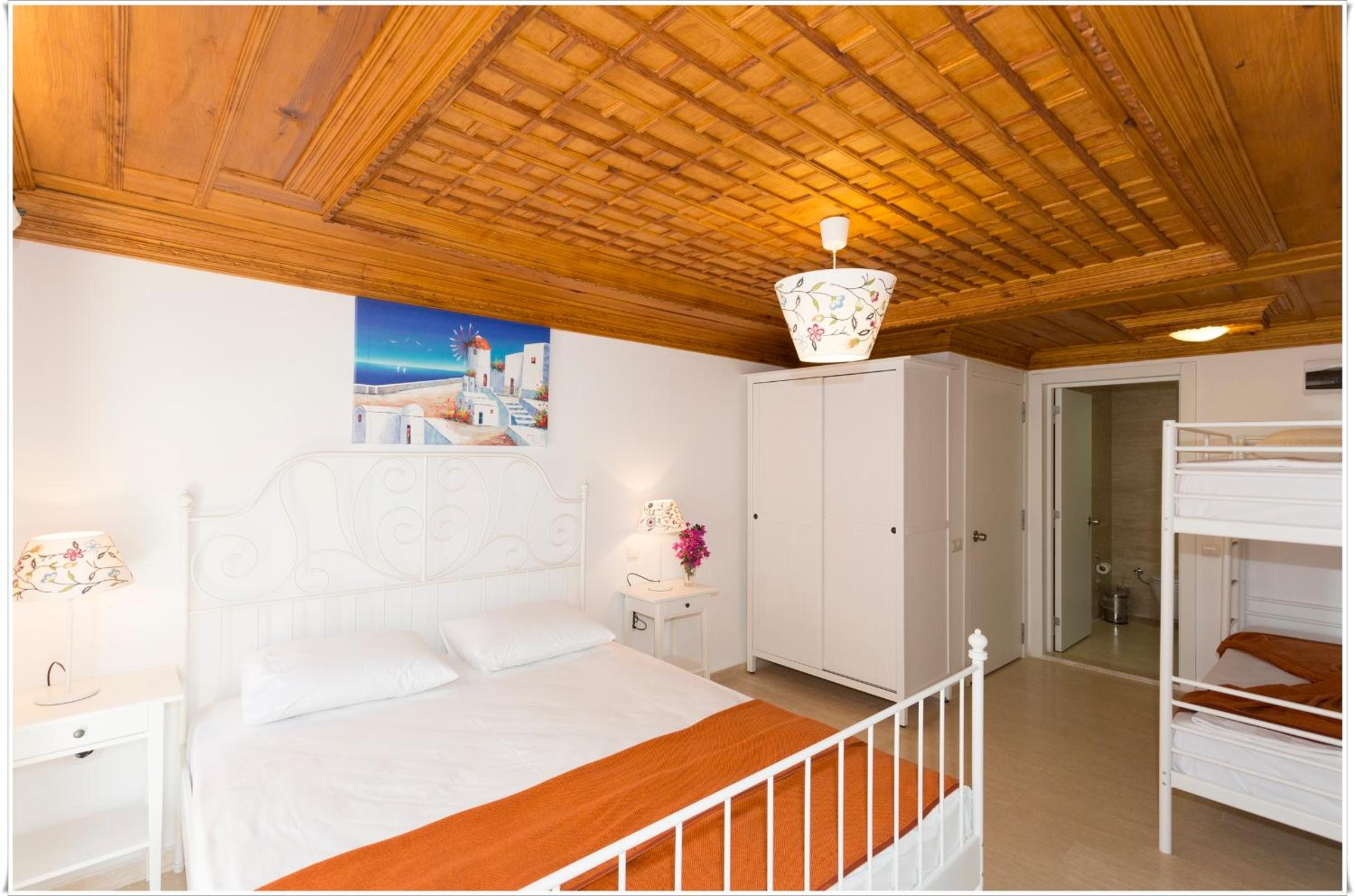 Family Room (4 Adults)